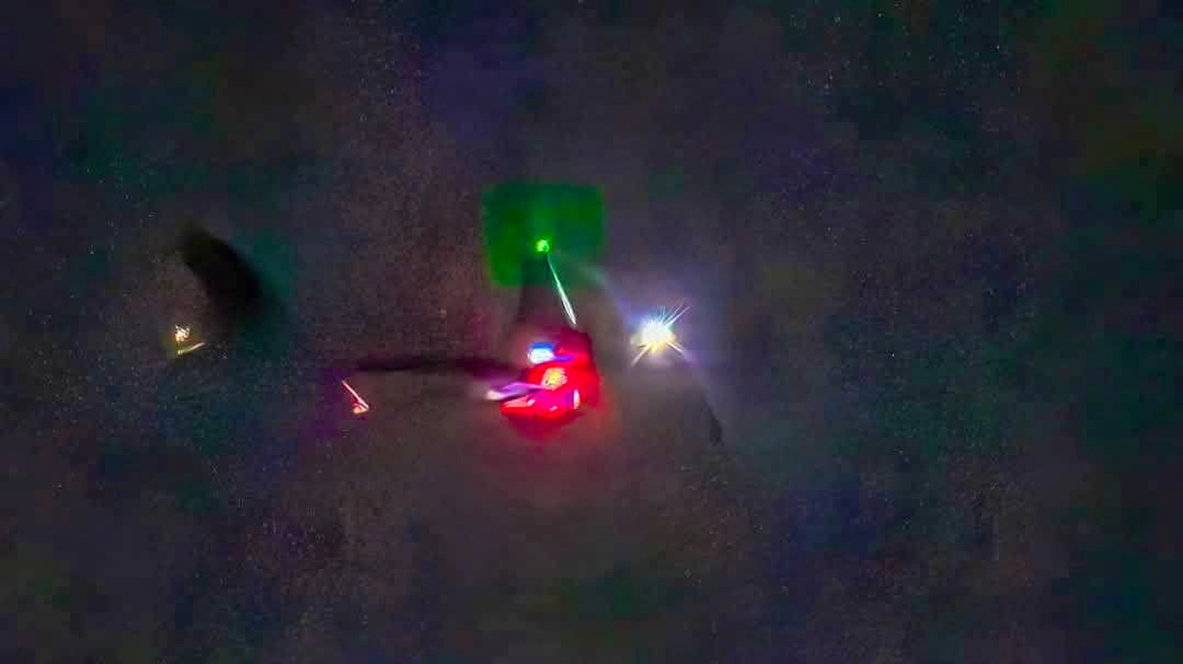 Oggetti volanti non identificati sopra il New Jersey: provengono da una nave ammiraglia iraniana, dalla Cina o addirittura dallo spazio? Negli Stati Uniti le speculazioni sono disparate.