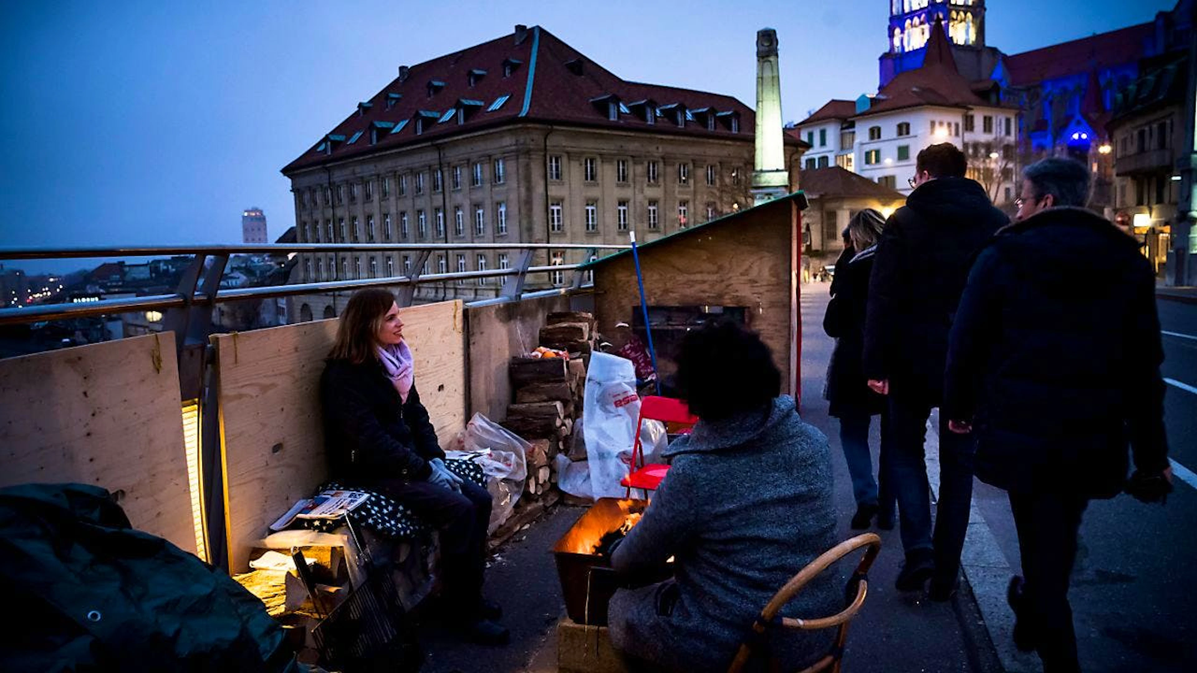 Le traditionnel "Feu de la Solidarité" sur le pont Bessières est parvenu à trouver une trentaine de nouveaux bénévoles cette année (archives).