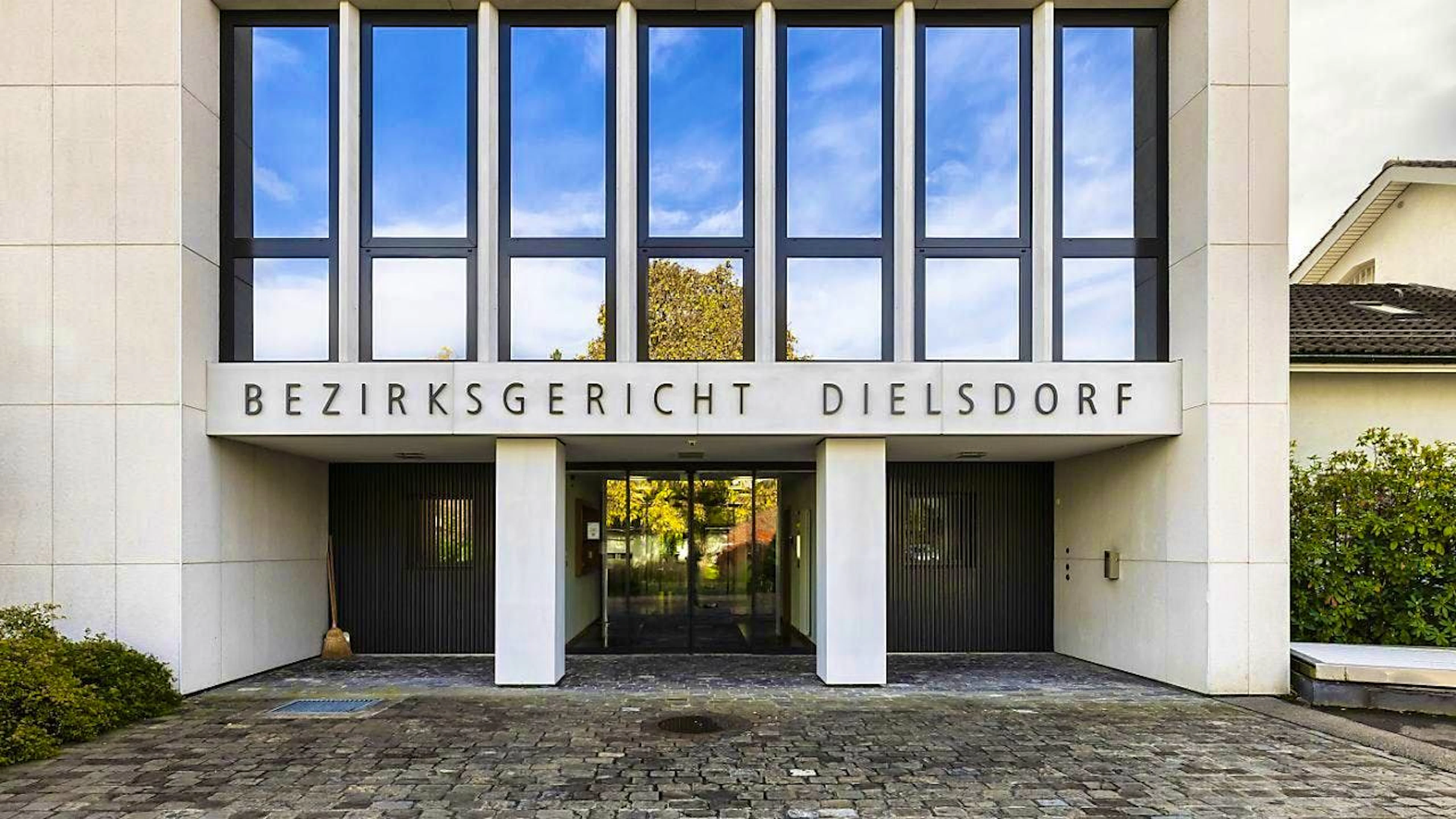 The farmer explained to the Dielsdorf district court that the calf had been weak from birth and had not been looking for its mother.