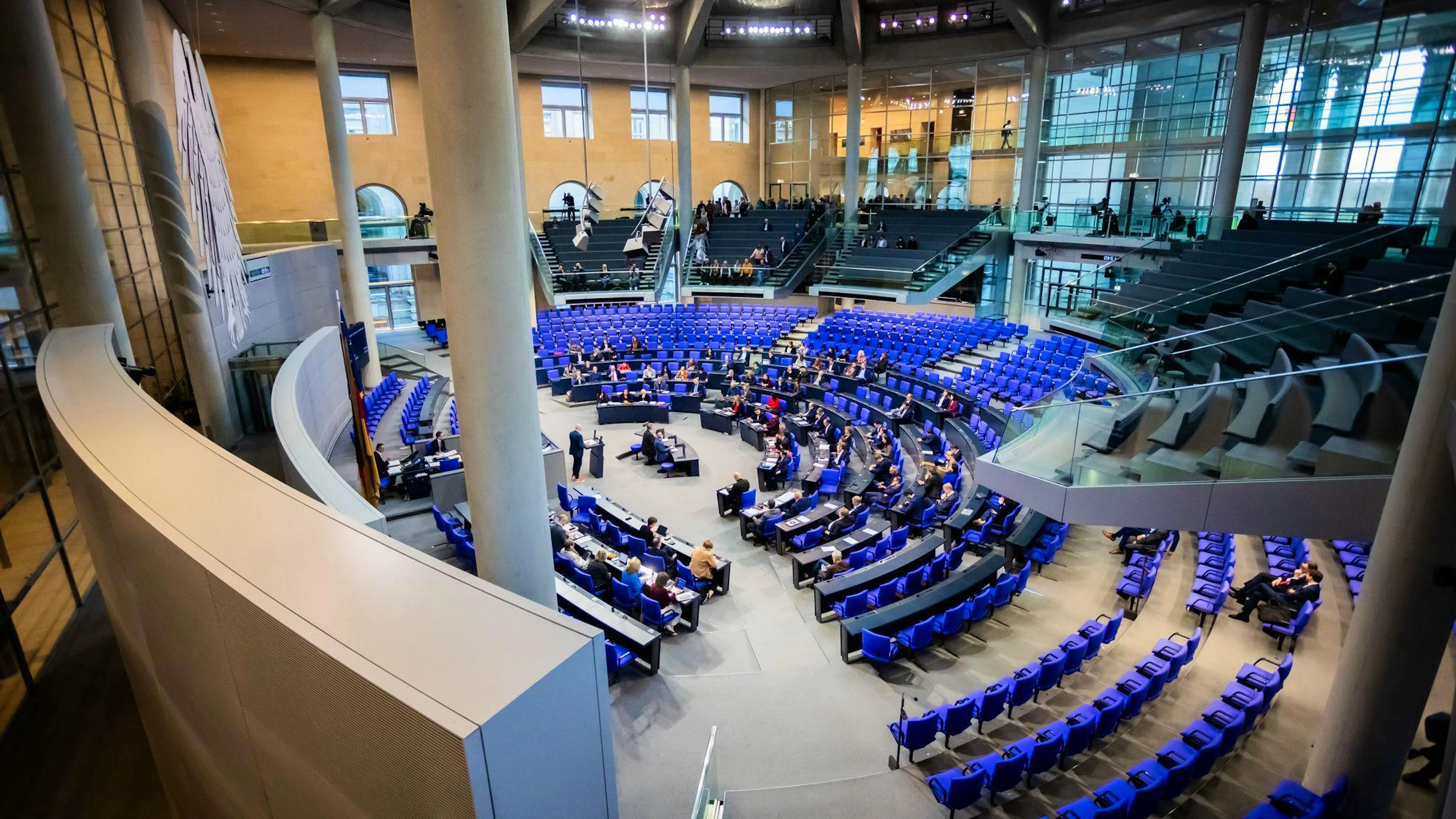 Die Ampel-Koalition zerbrach im November 2024. Grund war vor allem ein erbitterter Richtungsstreit vor allem über den künftigen Kurs in der Wirtschafts- und Haushaltspolitik. 