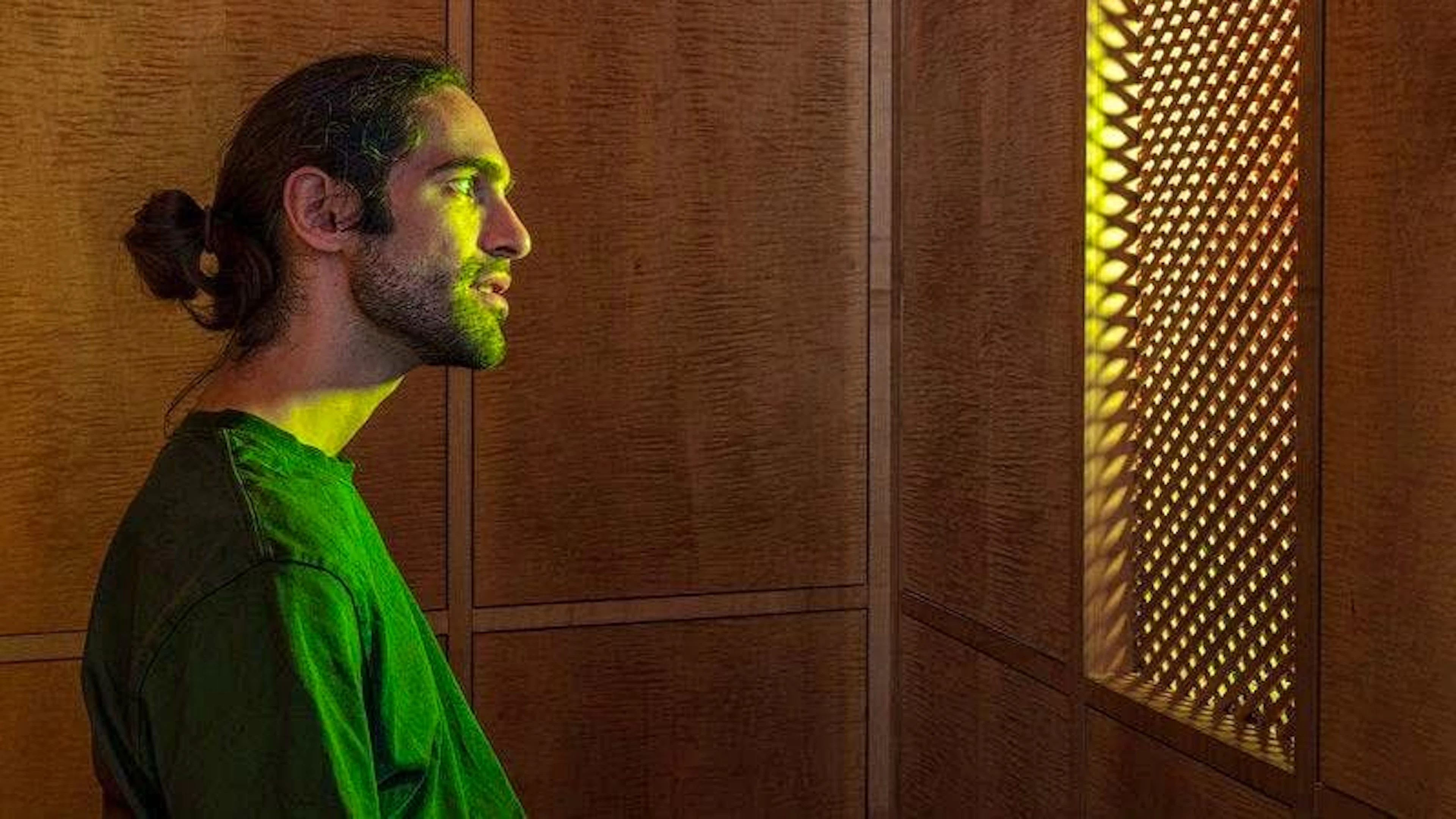 In St. Peter's Chapel, an AI Jesus was created as an experimental art installation using artificial intelligence, offering everything in the confessional: listening empathetically, nodding gently, speaking kindly.