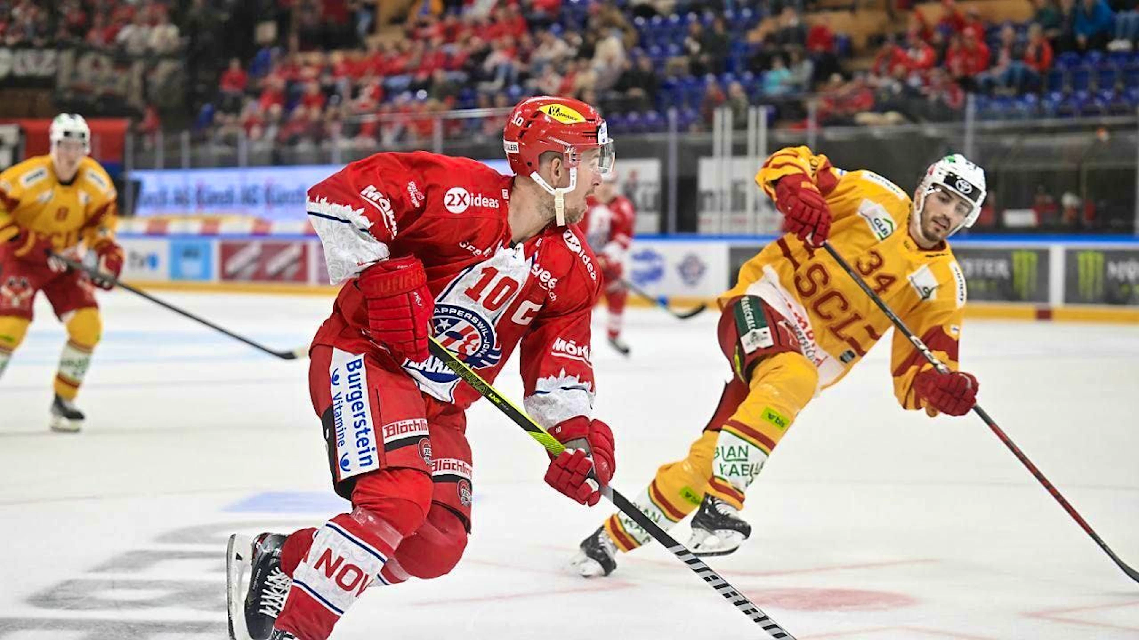 Spectacle maker: Roman Cervenka, one of the best players of recent years, returns to Swiss ice. He now plays for Dynamo Pardubice