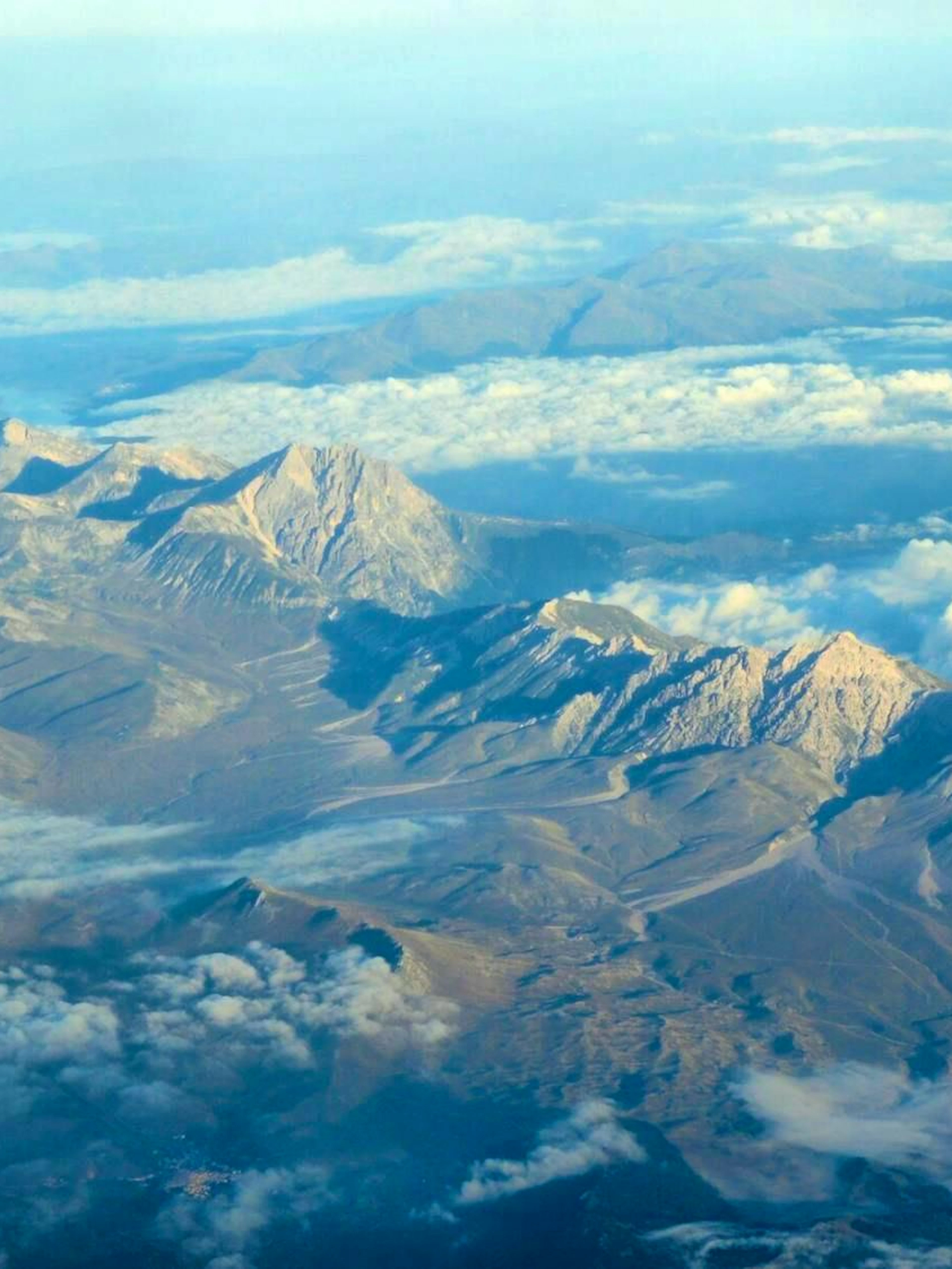 Escursionisti chiamano i soccorsi durante un temporale, ma poi rifiutano l’aiuto
