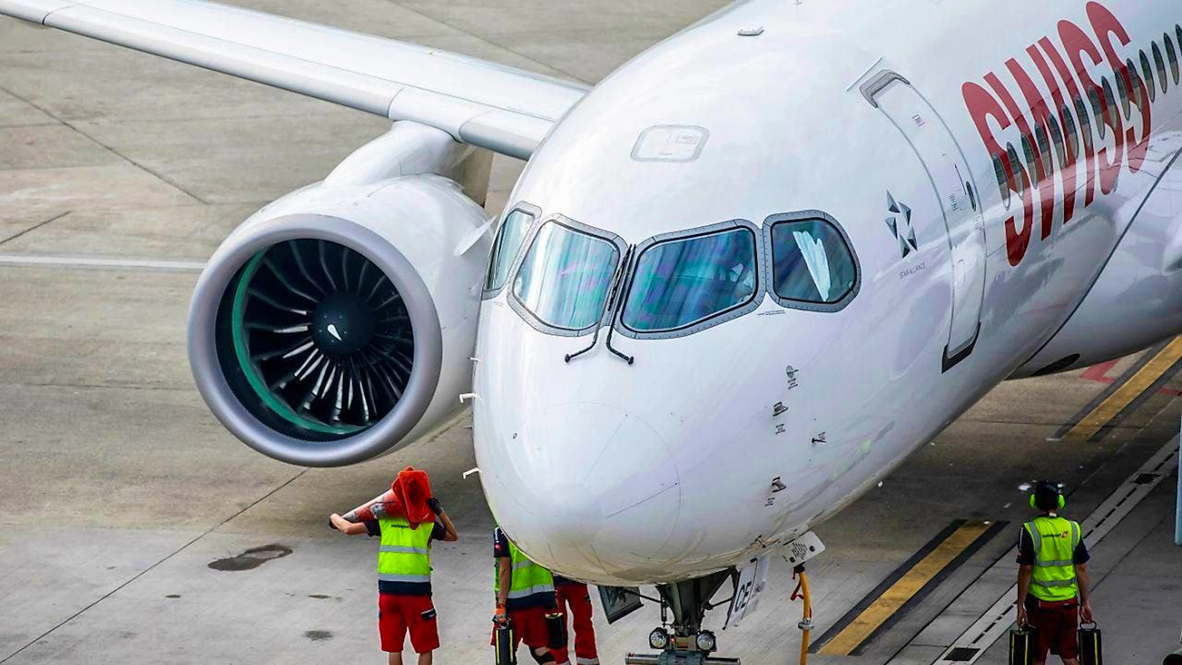 A Swiss Airbus A220-300 at Zurich Airport. (archive picture)
