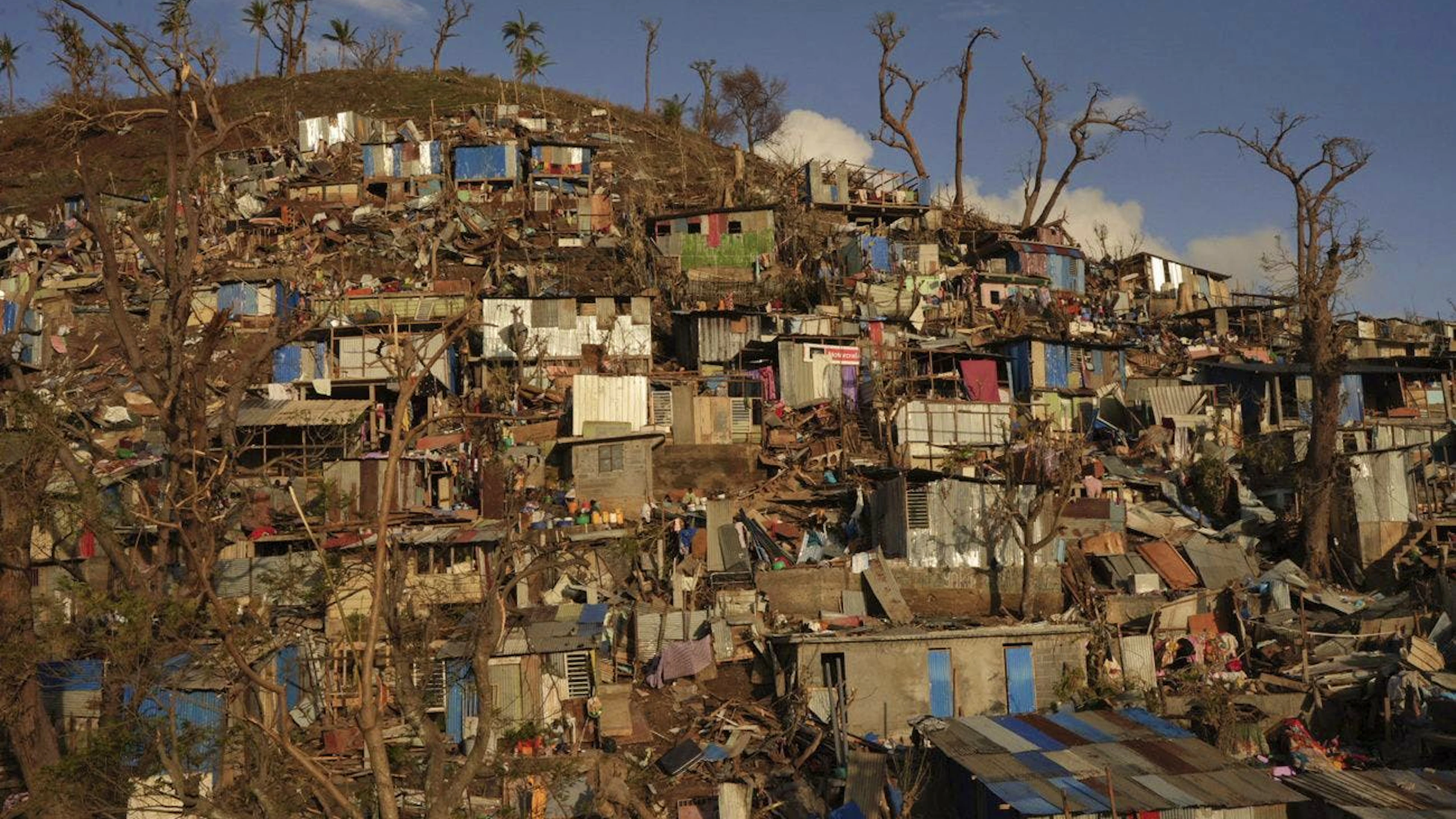 Lors de son déplacement à Mayotte en début de semaine, François Bayrou avait promis «d'empêcher la reconstruction» des bidonvilles, sans préciser où leurs habitants – un tiers de la population – seraient relogés (archives).