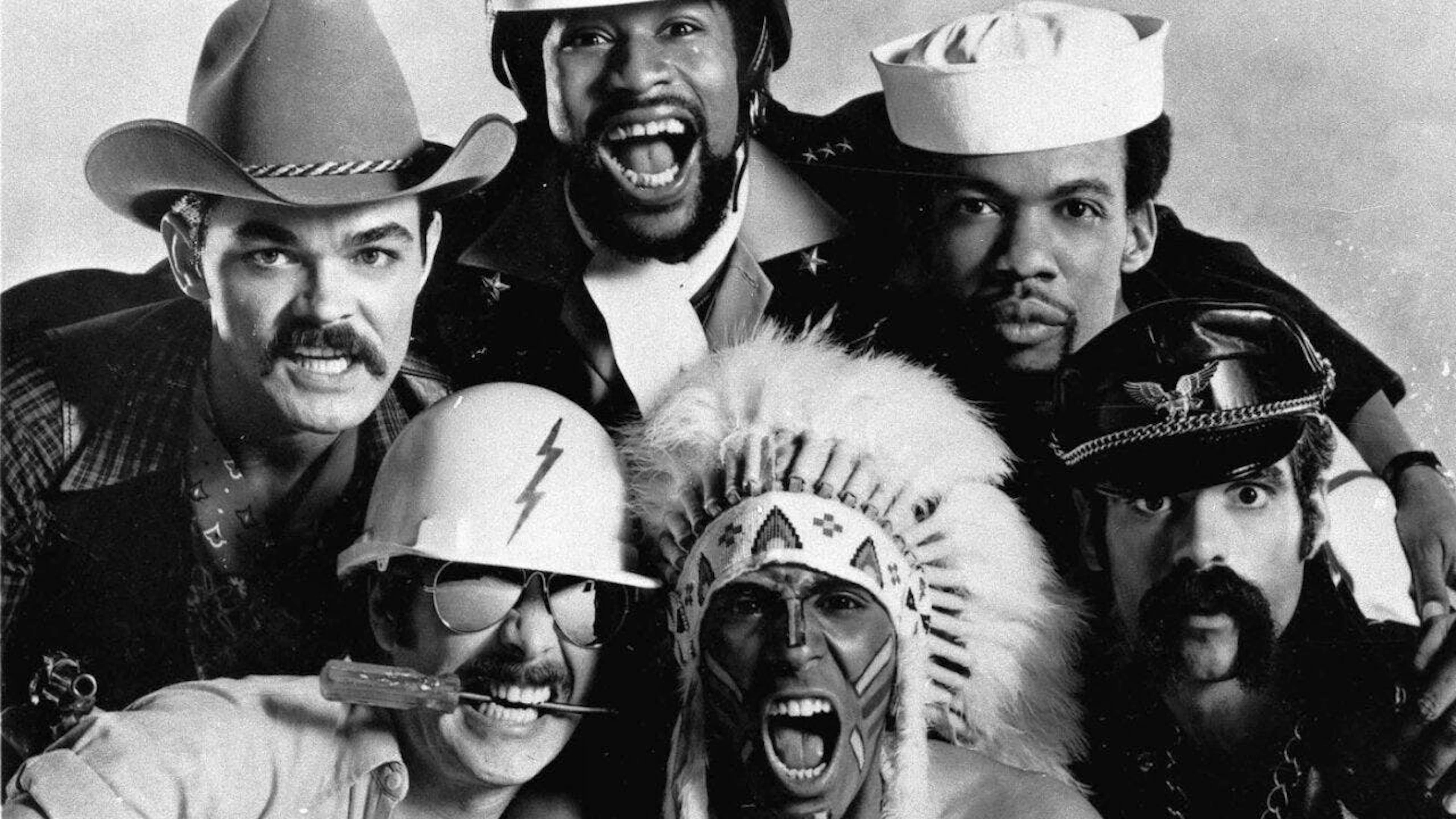 Avec "Y.M.C.A", le chanteur du groupe Village People espère pouvoir "rassembler le pays après une campagne tumultueuse et divisée au cours de laquelle notre candidate favorite a perdu" (archives).