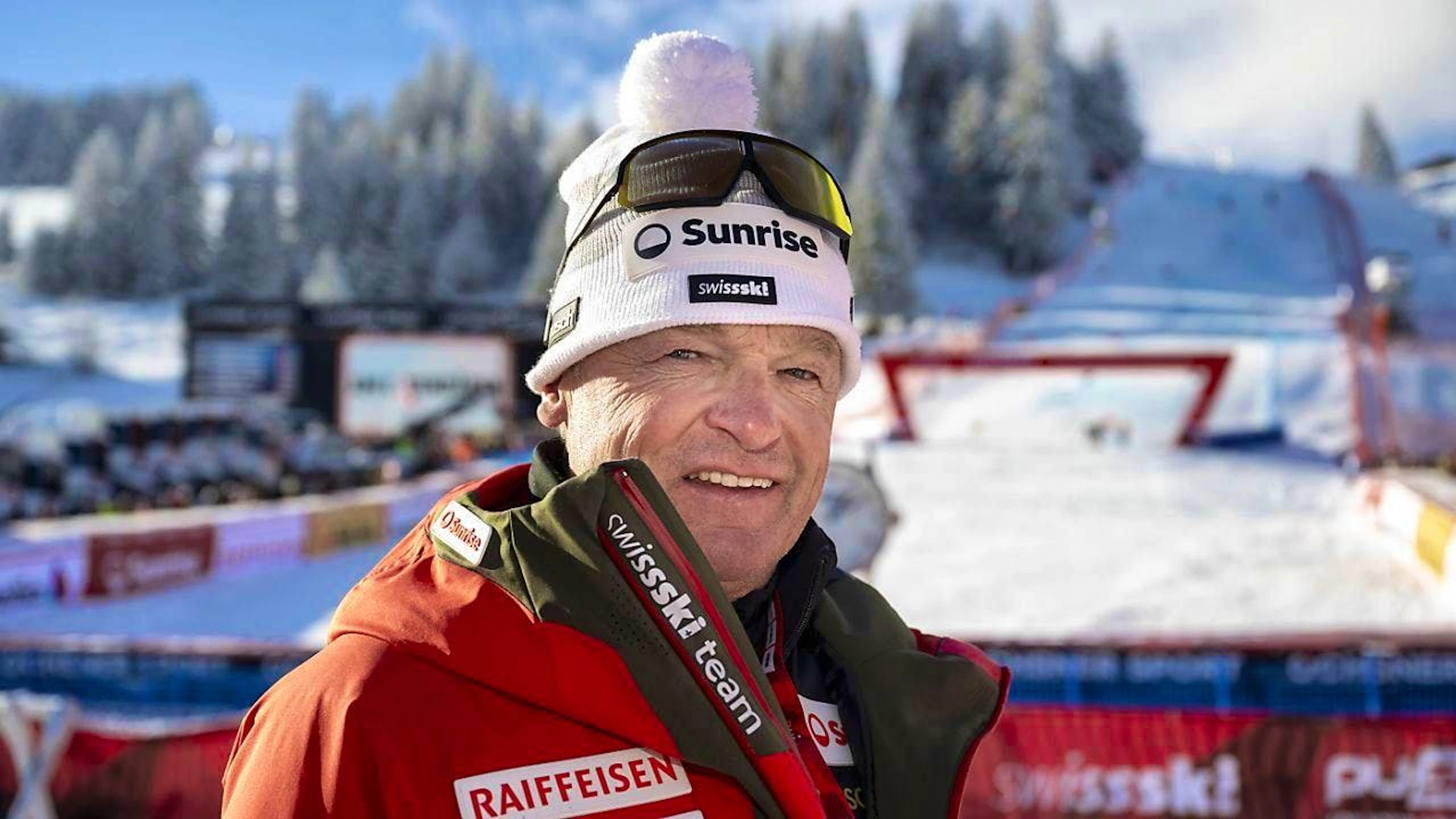 The sun is currently shining on Hans Flatscher and the Swiss-Ski alpine team. Nevertheless, the Alpine Director still sees potential for improvement.