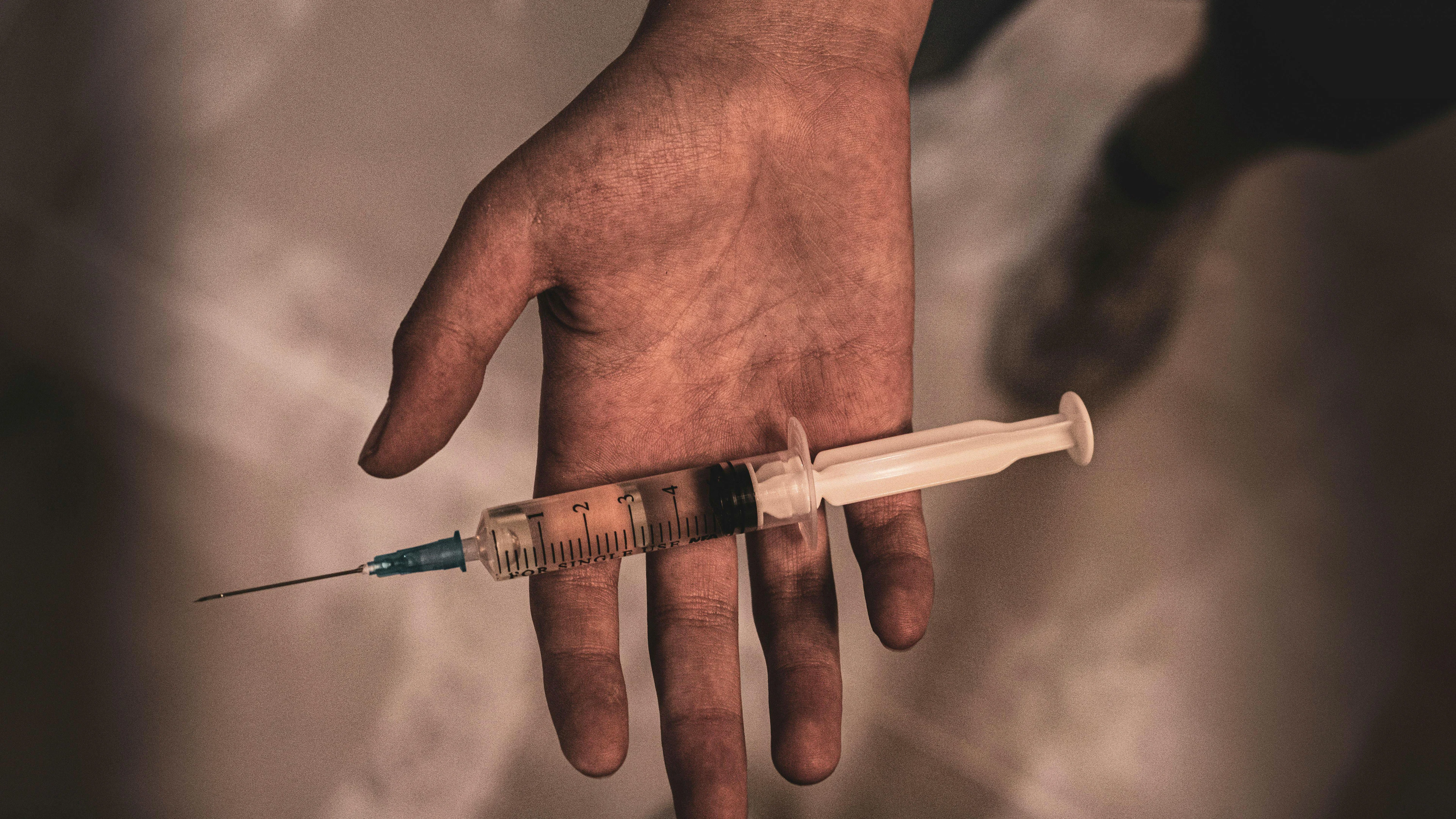 La xylazine, qui est «de plus en plus utilisée en combinaison avec des opioïdes tels que l'héroïne», est désormais bannie.