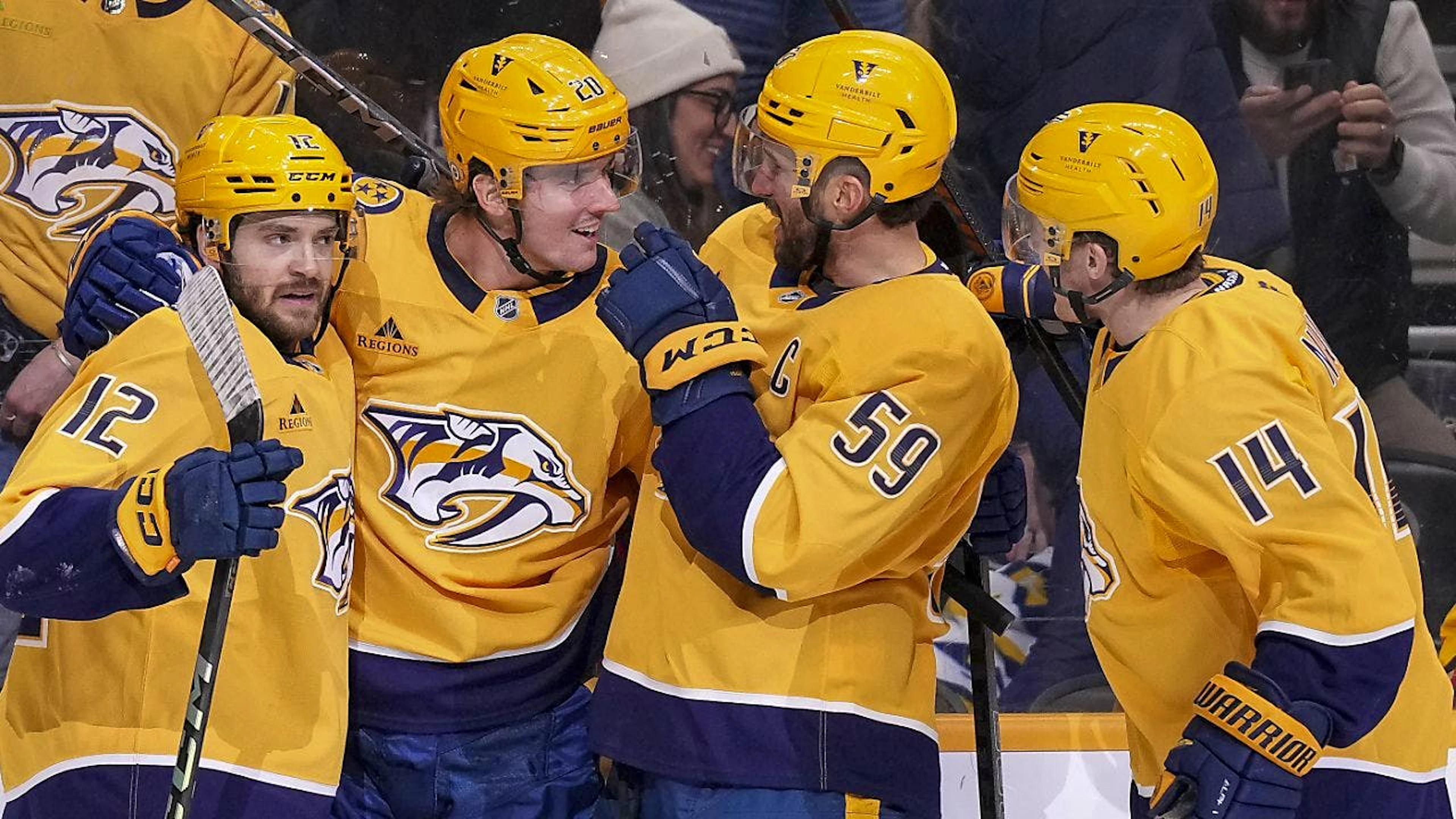 Vom 1:5 zum 7:5: Roman Josi (59) steuert ein Tor und einen Assist bei zur verrückten Aufholjagd der Nashville Predators.