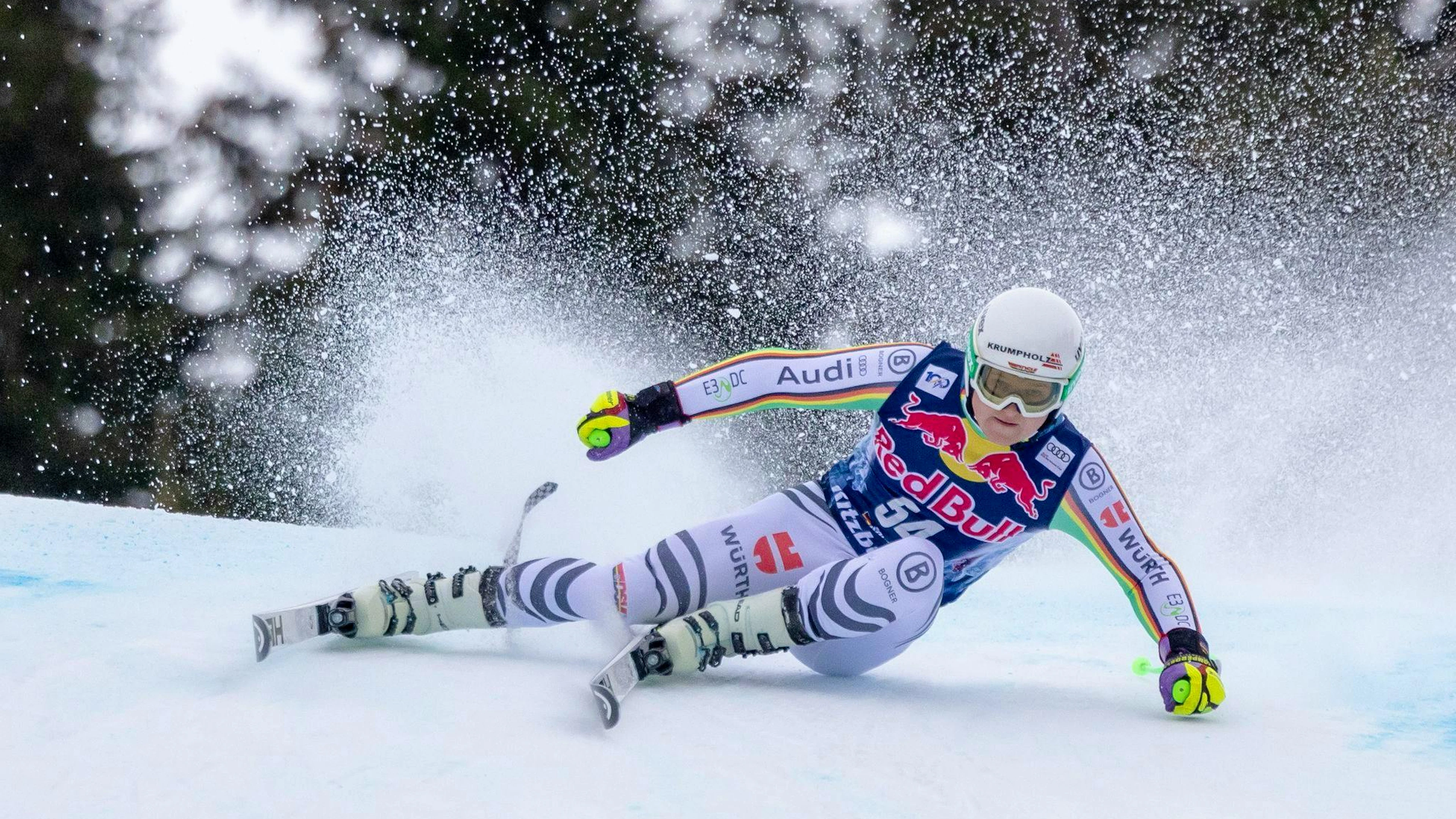Im Januar 2024 gab Jacob Schramm in Kitzbühel sein Weltcup-Debüt - ein Jahr später verletzt er sich dort schwer.