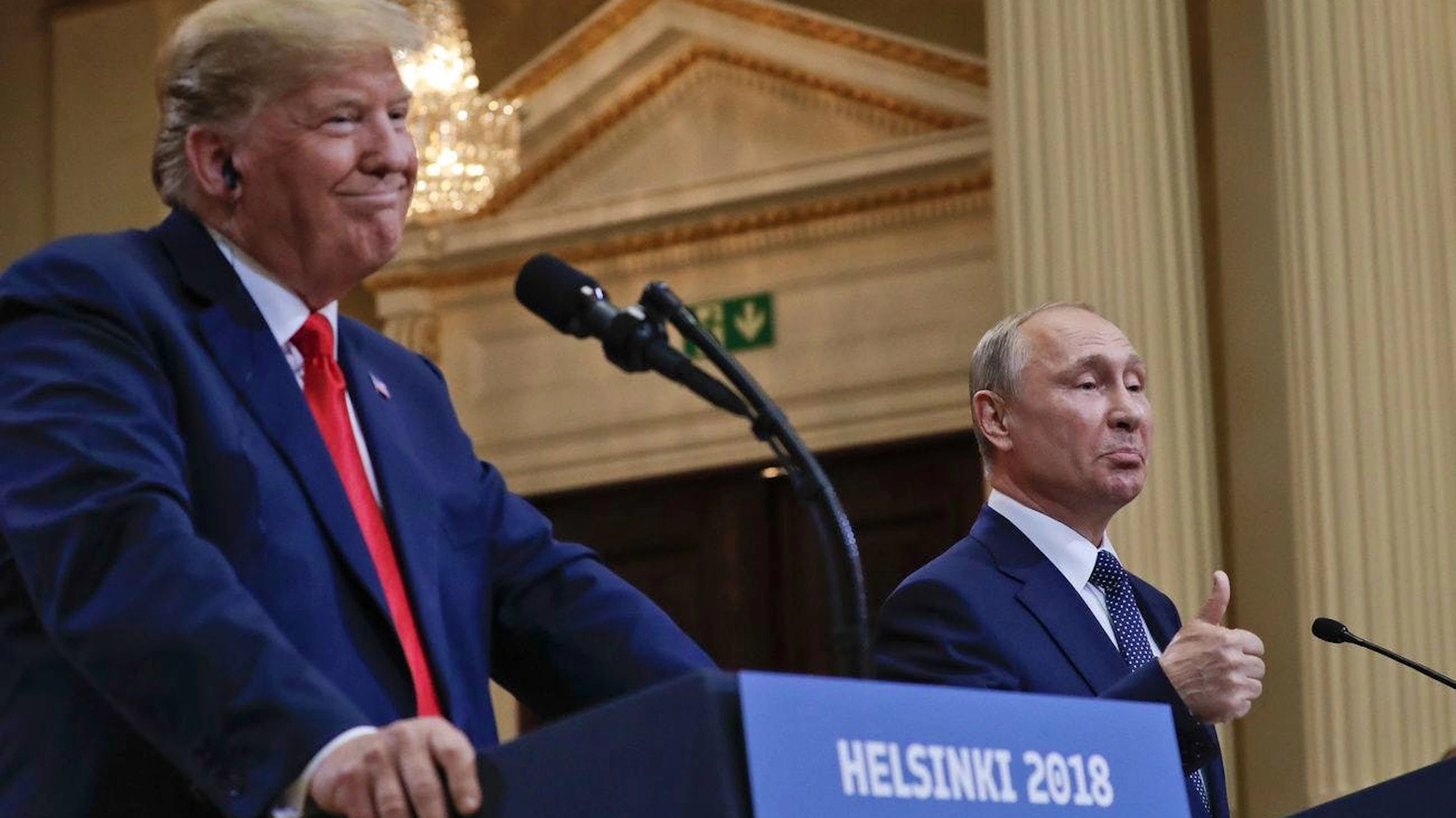 Ein Bild aus anderen Zeiten: Als sich Donald Trump (links) im Juli 2018 in Helsinki mit Wladimir Putin trifft, rollt in Russland noch er Rubel.