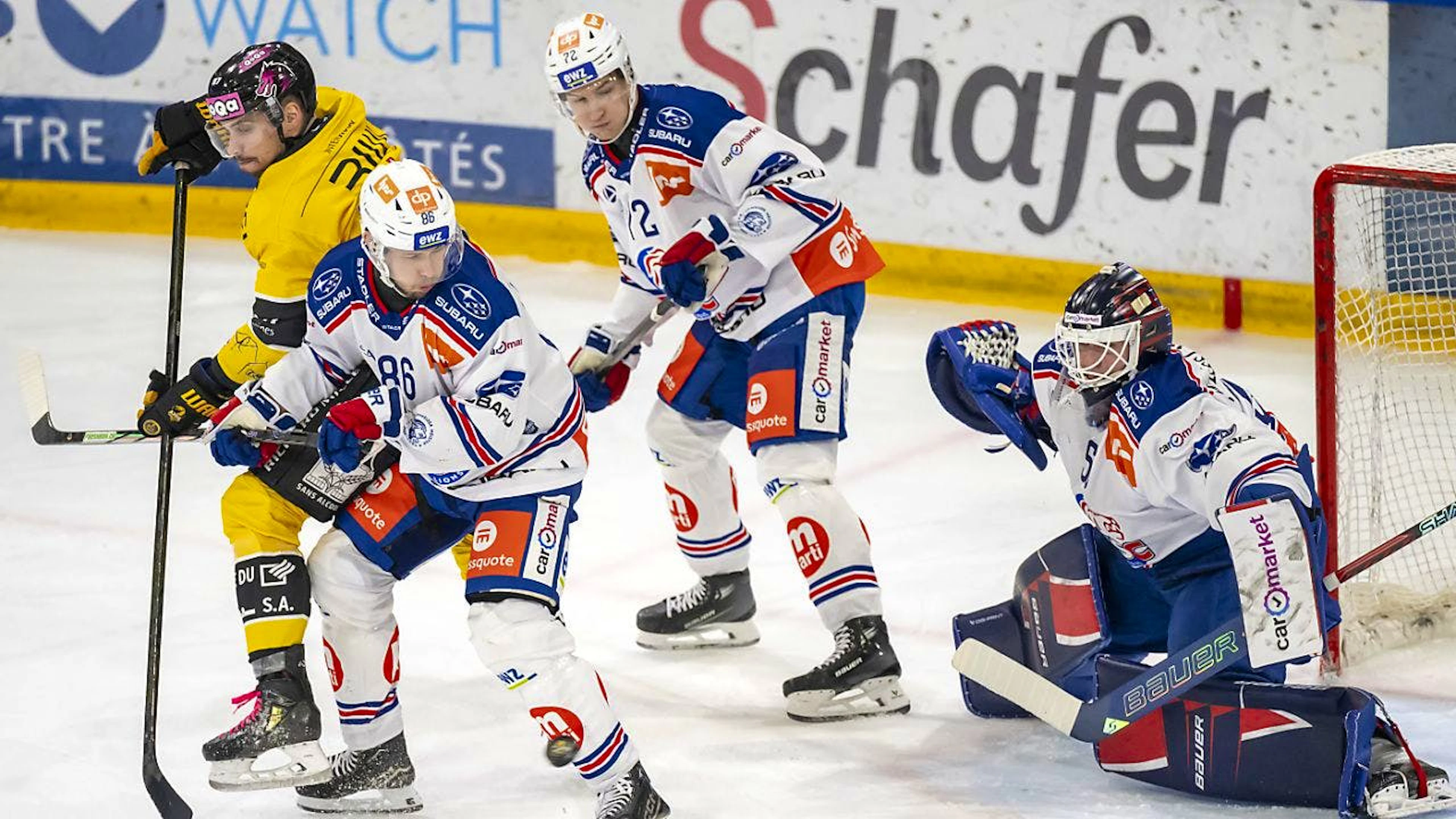 Der 20-jährige Goalie Lorin Grüter von den ZSC Lions gab am Samstag sein Debüt in der National League
