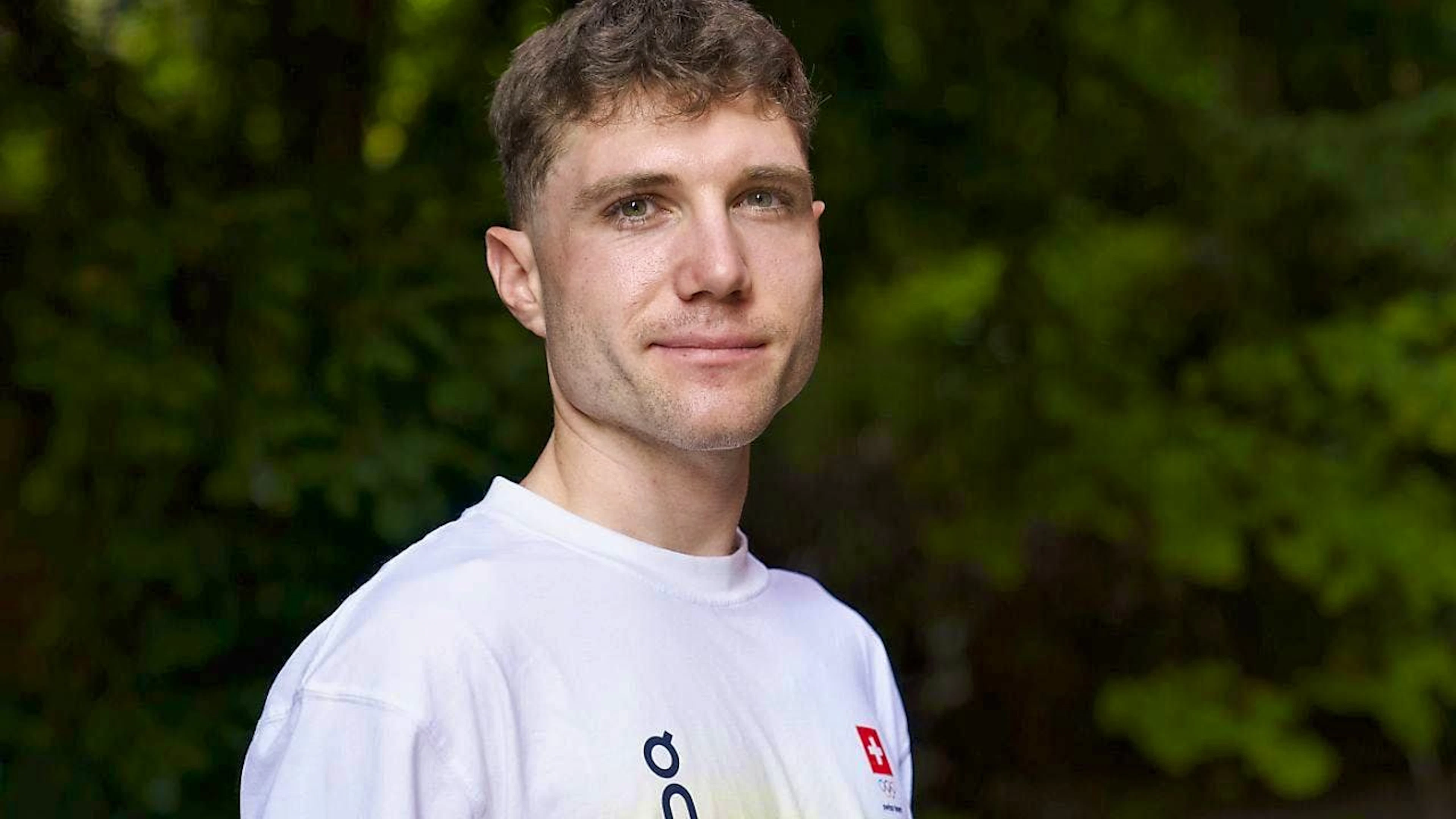 Marc Hirschi starts the season with a victory