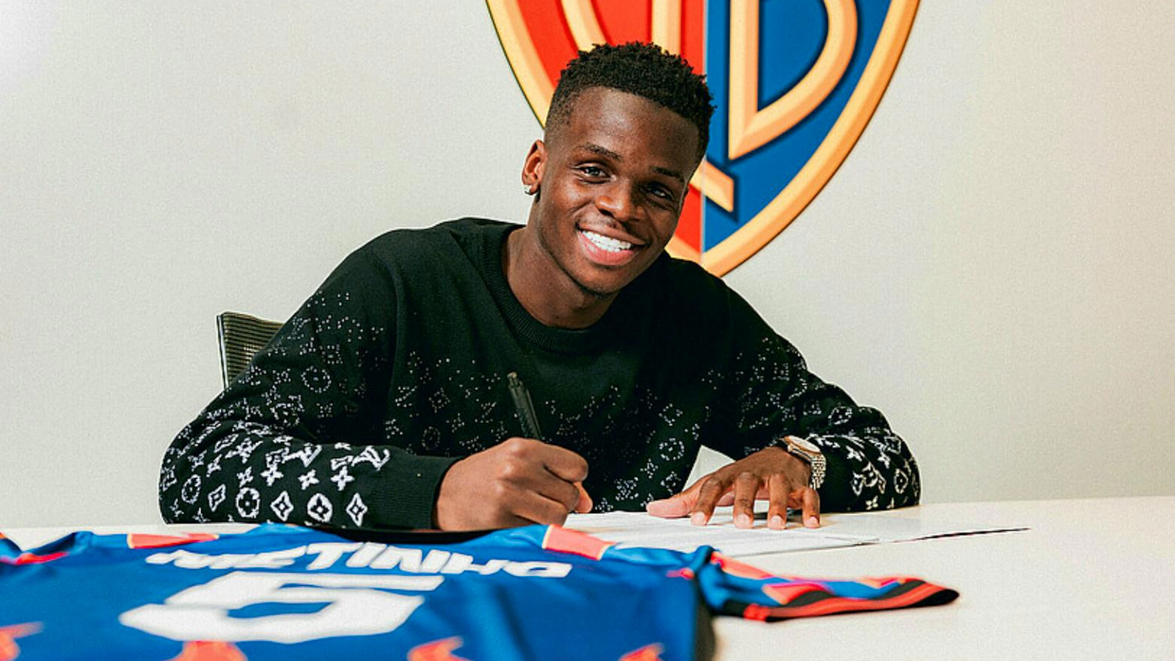 Der FC Basel verstärkt sein Mittelfeld mit dem jungen Brasilianer Metinho.