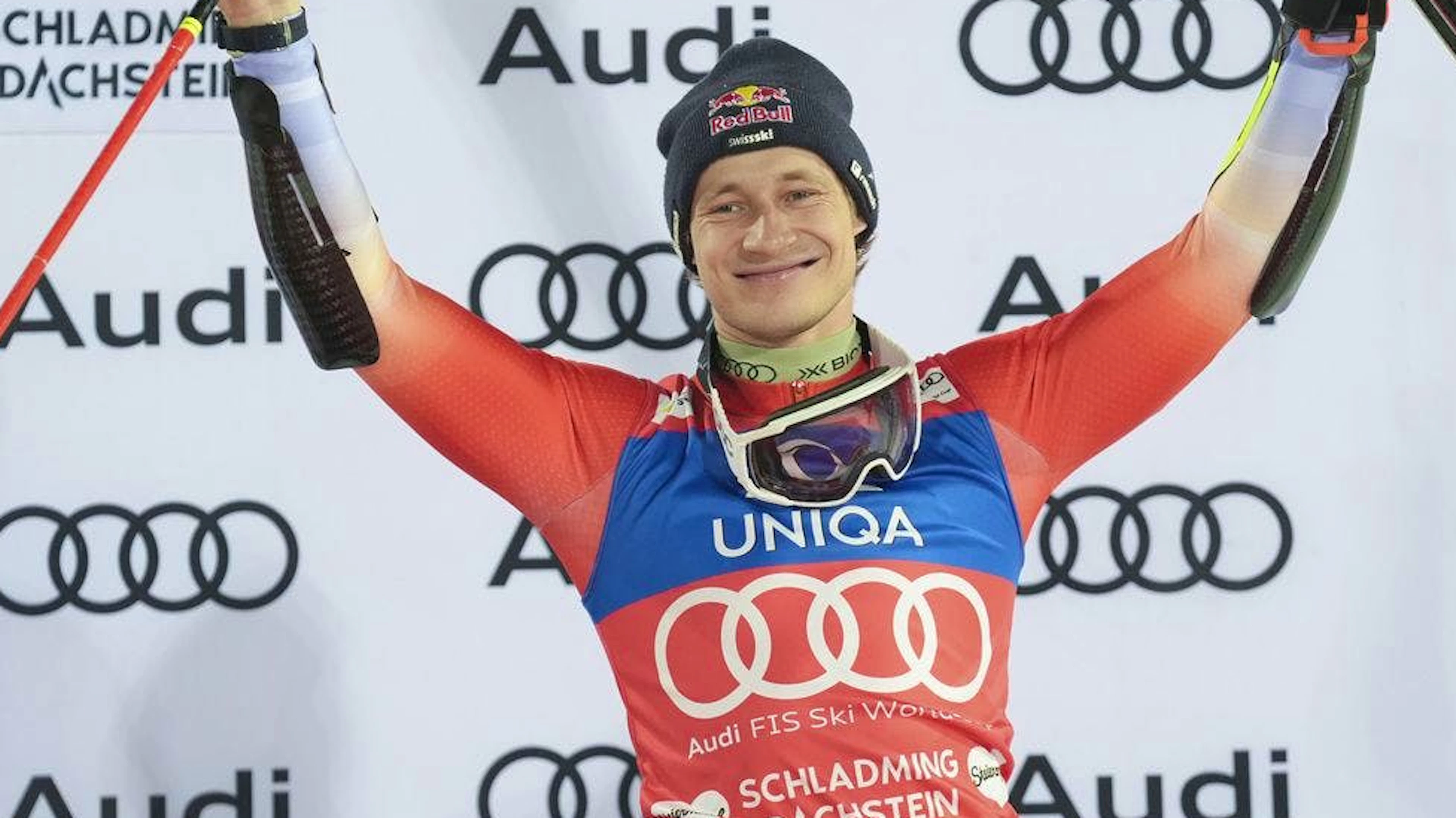 Marco Odermatt holt sich im Riesenslalom von Schladming mit Rang 3 einen weiteren Podestplatz.