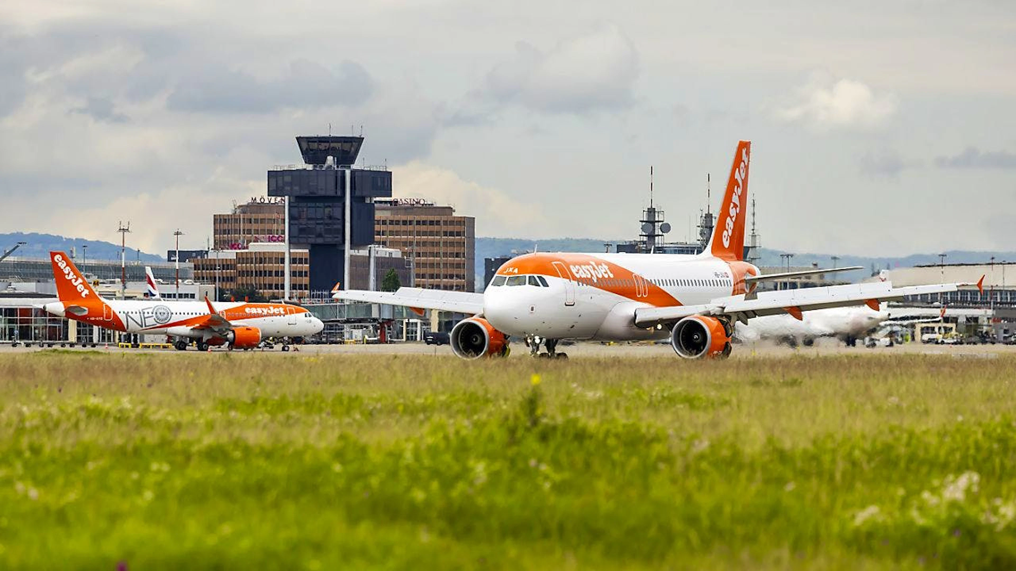 EasyJet ha a Ginevra la sua sede elvetica principale.