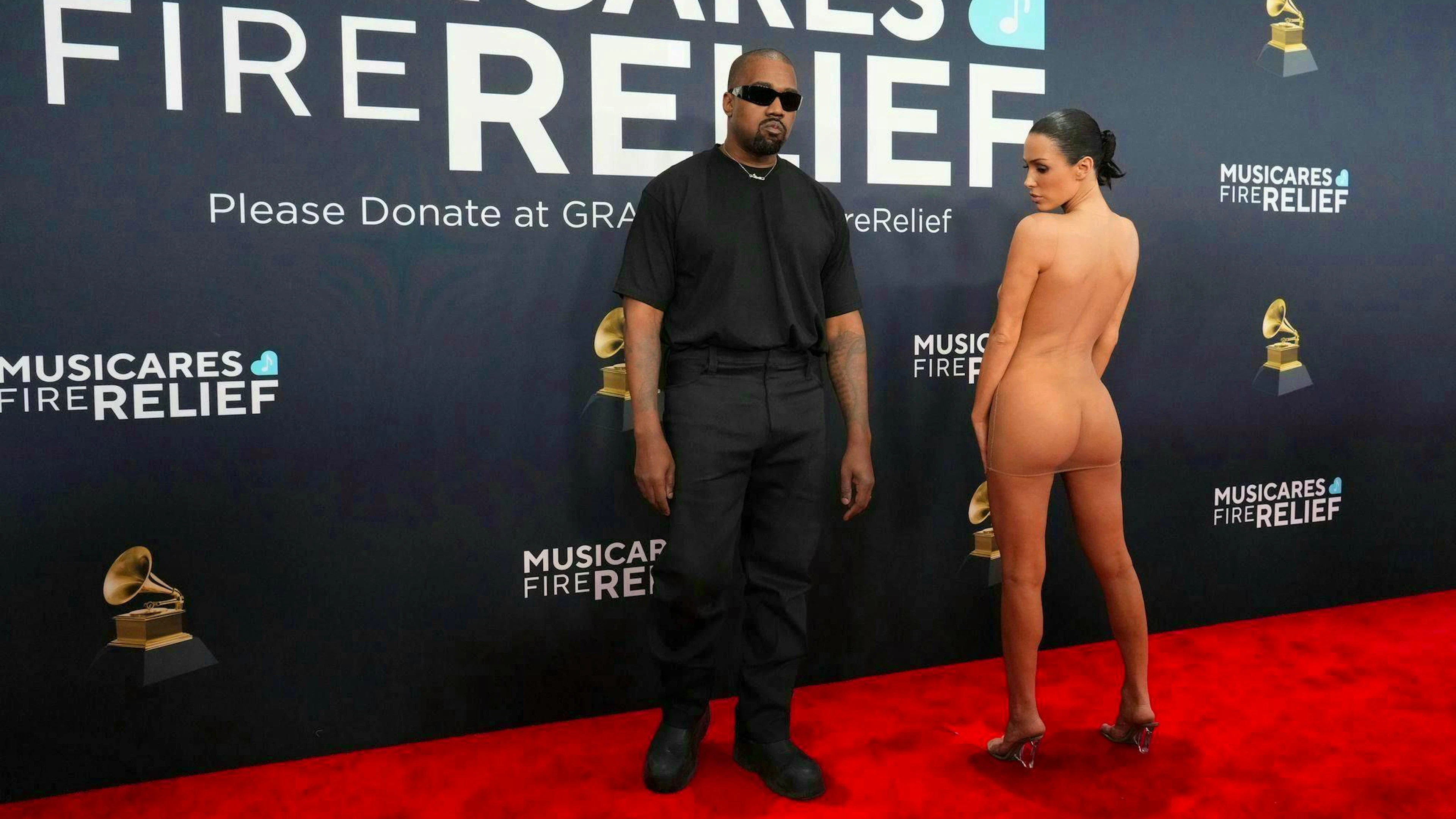 Kanye West and Bianca Censori on the red carpet.