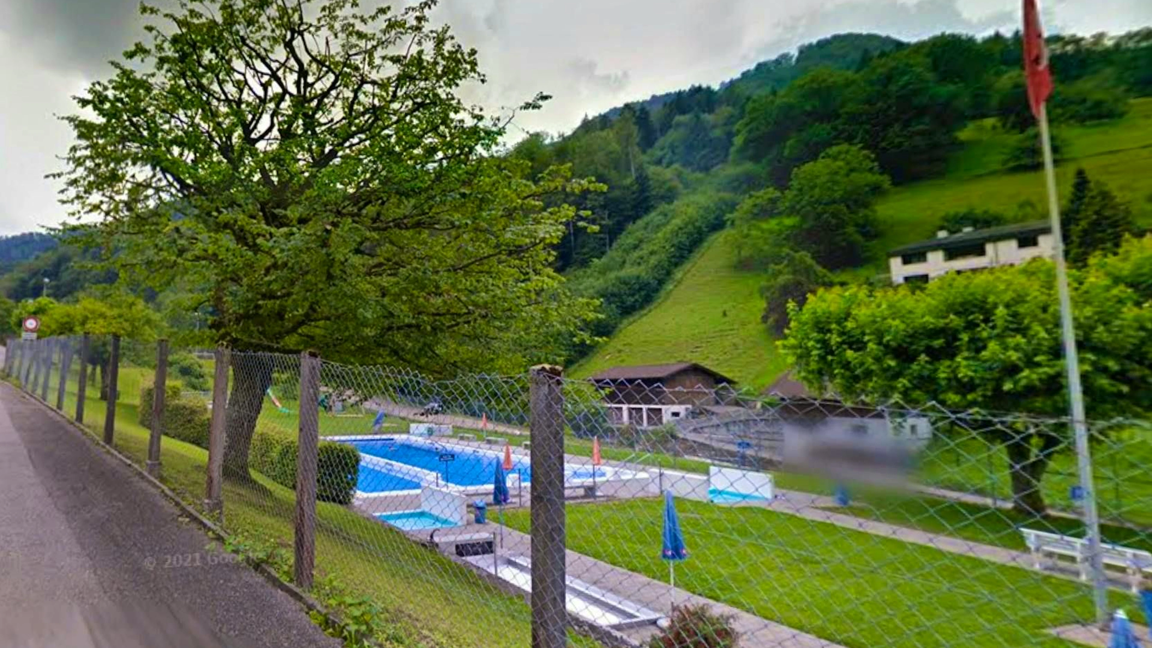 Waldenburg BL can keep its swimming pool thanks to a tax increase.