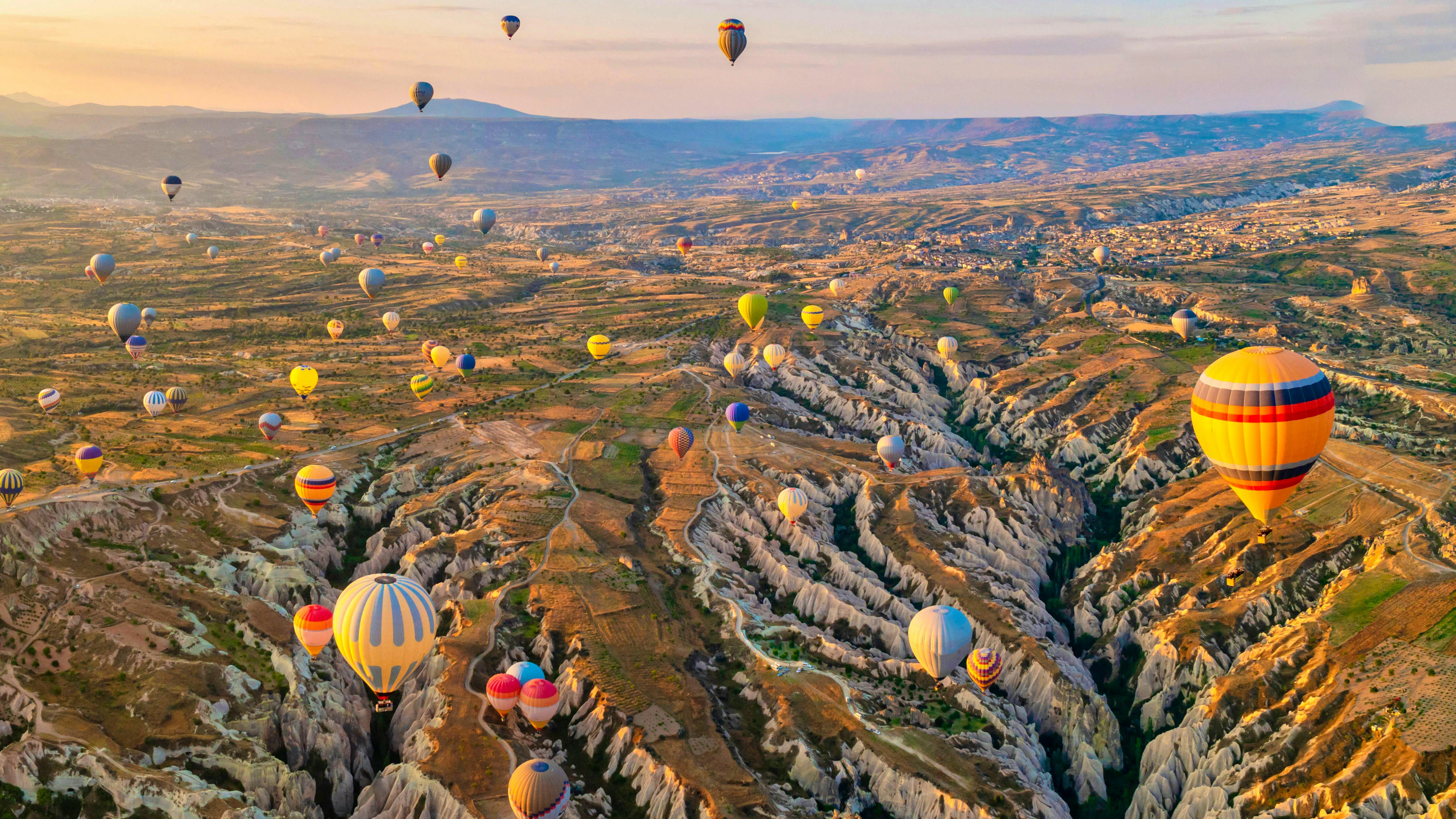 10 destinations pour en prendre plein les yeux sans se ruiner !