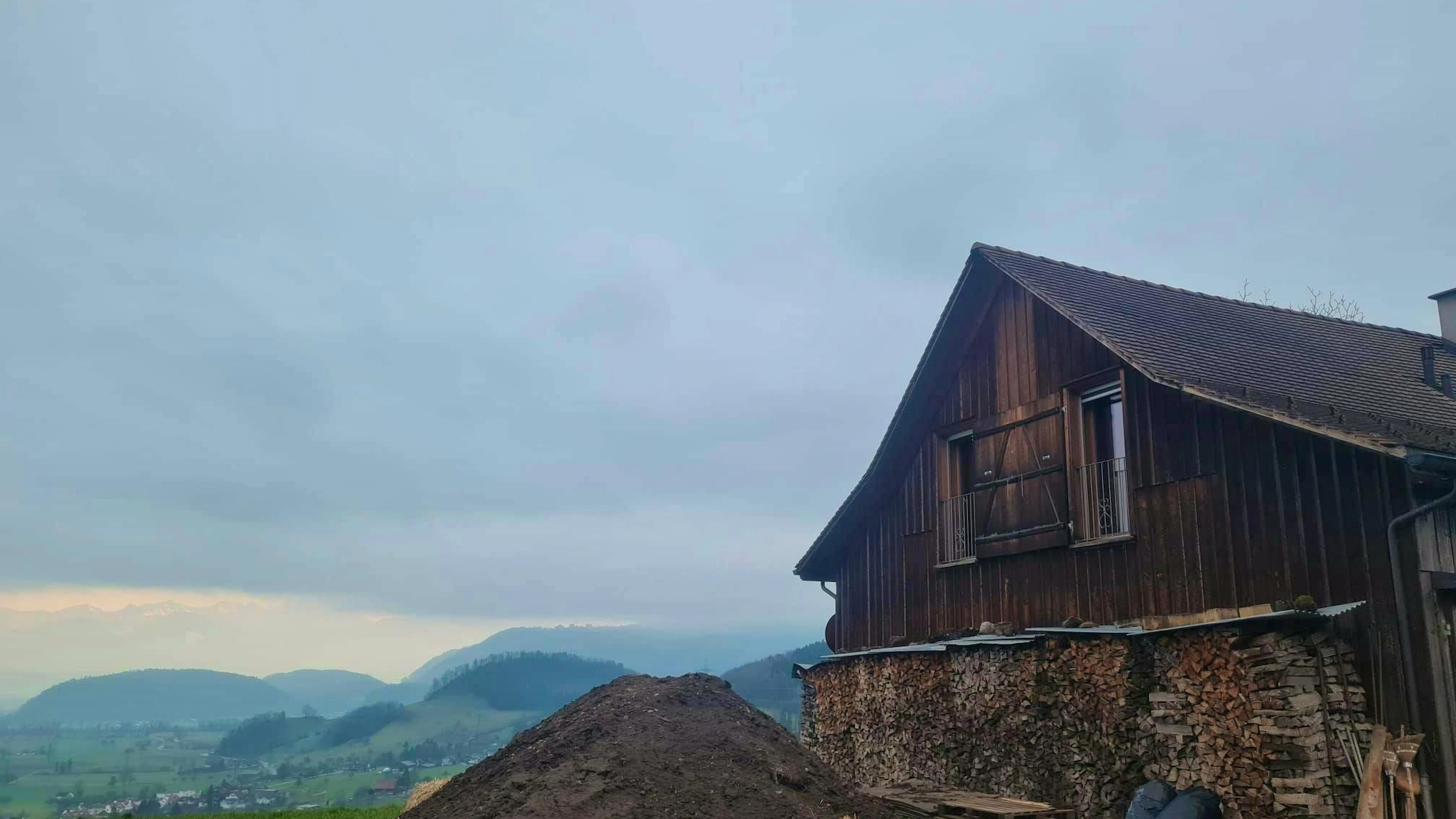 From Ritter's farm, you can enjoy a sweeping view of the St. Gallen Rhine Valley.