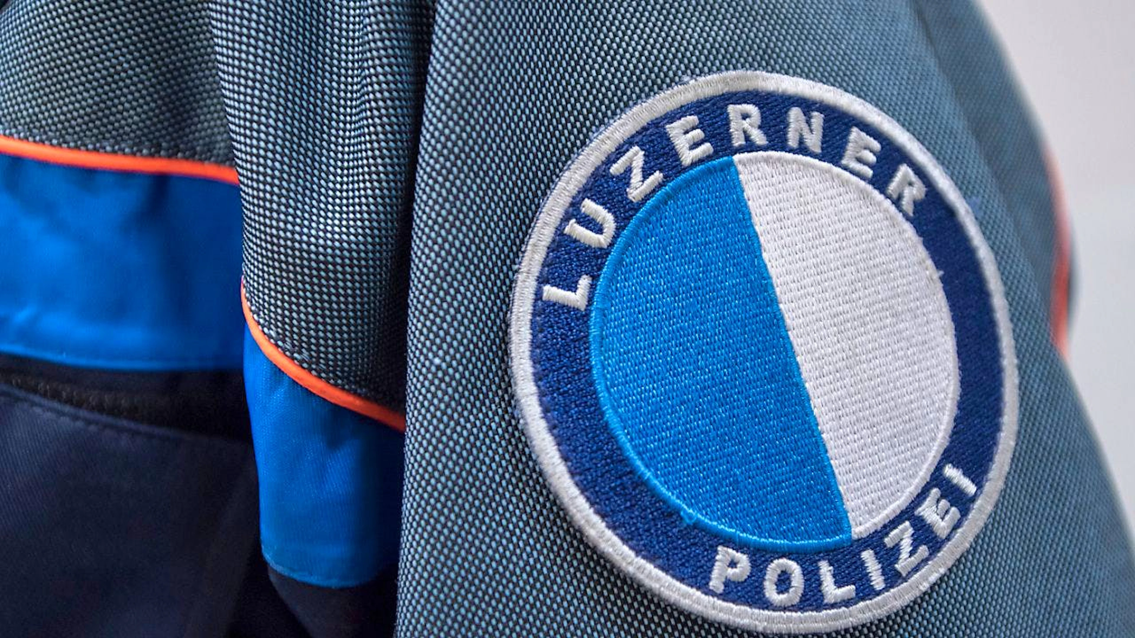 Im Zusammenhang mit einem mutmasslichen Tötungsdelikt in Emmenbrücke LU nahm die Polizei einen Tatverdächtigen fest.
