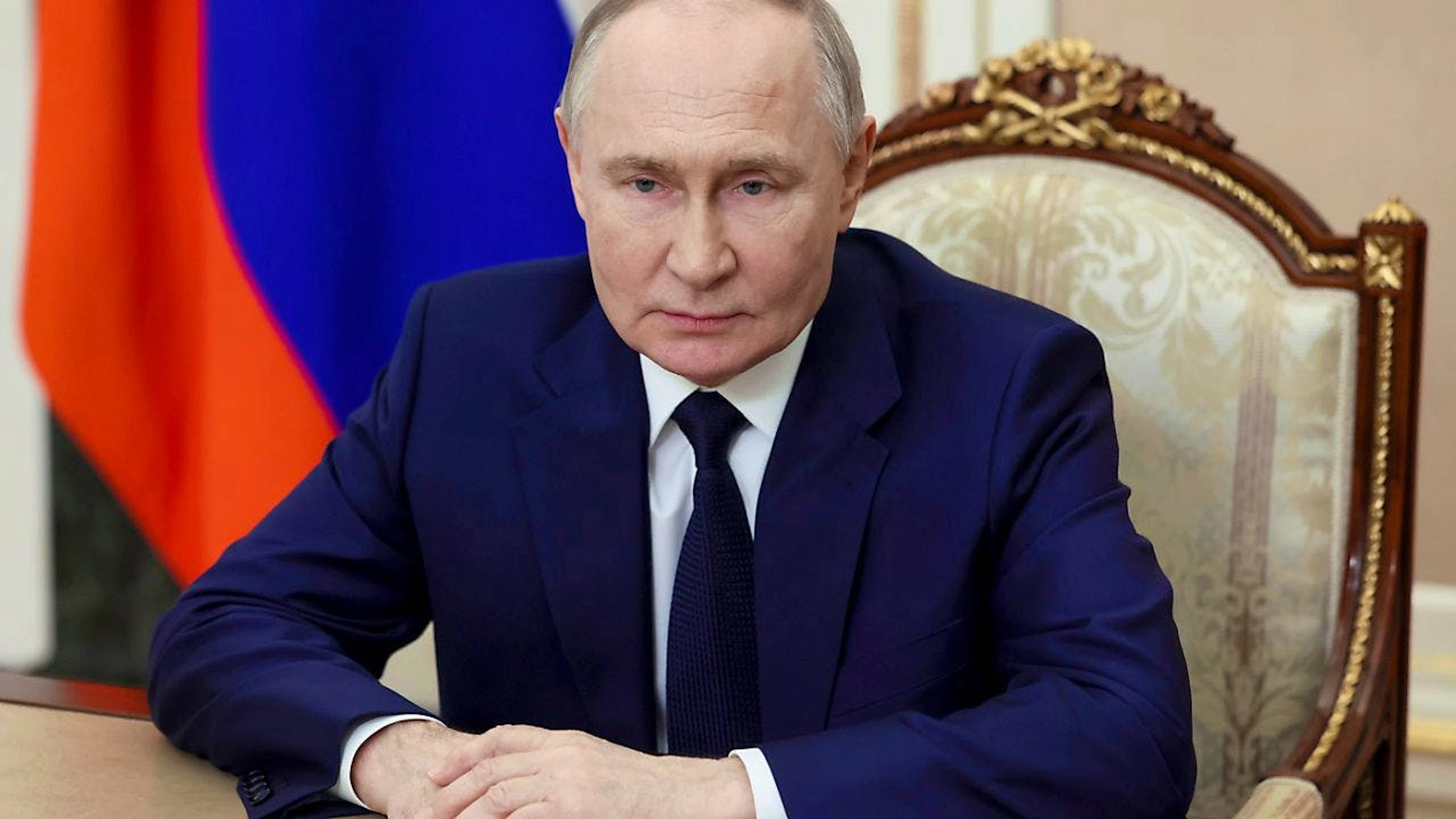 Der russische Präsident Wladimir Putin hält eine Videoansprache. Foto: Mikhail Metzel/Sputnik/Pool Kremlin/AP/dpa