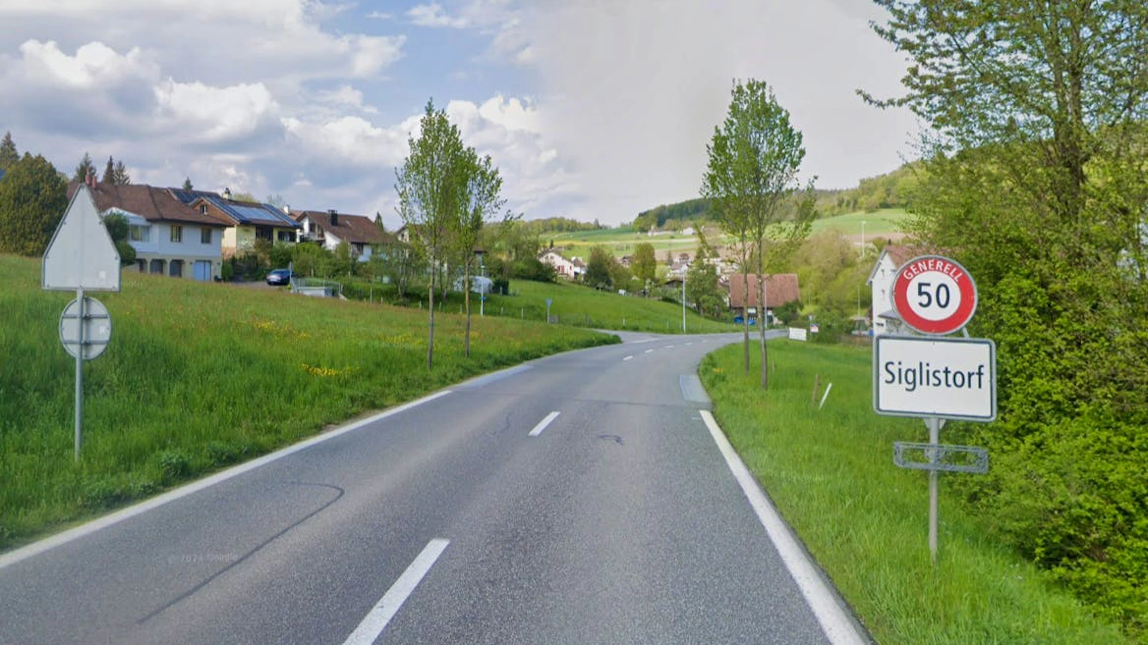 In der Gemeinde Siglistorf im Kanton Aargau muss ein Hausbesitzer plötzlich zahlen.