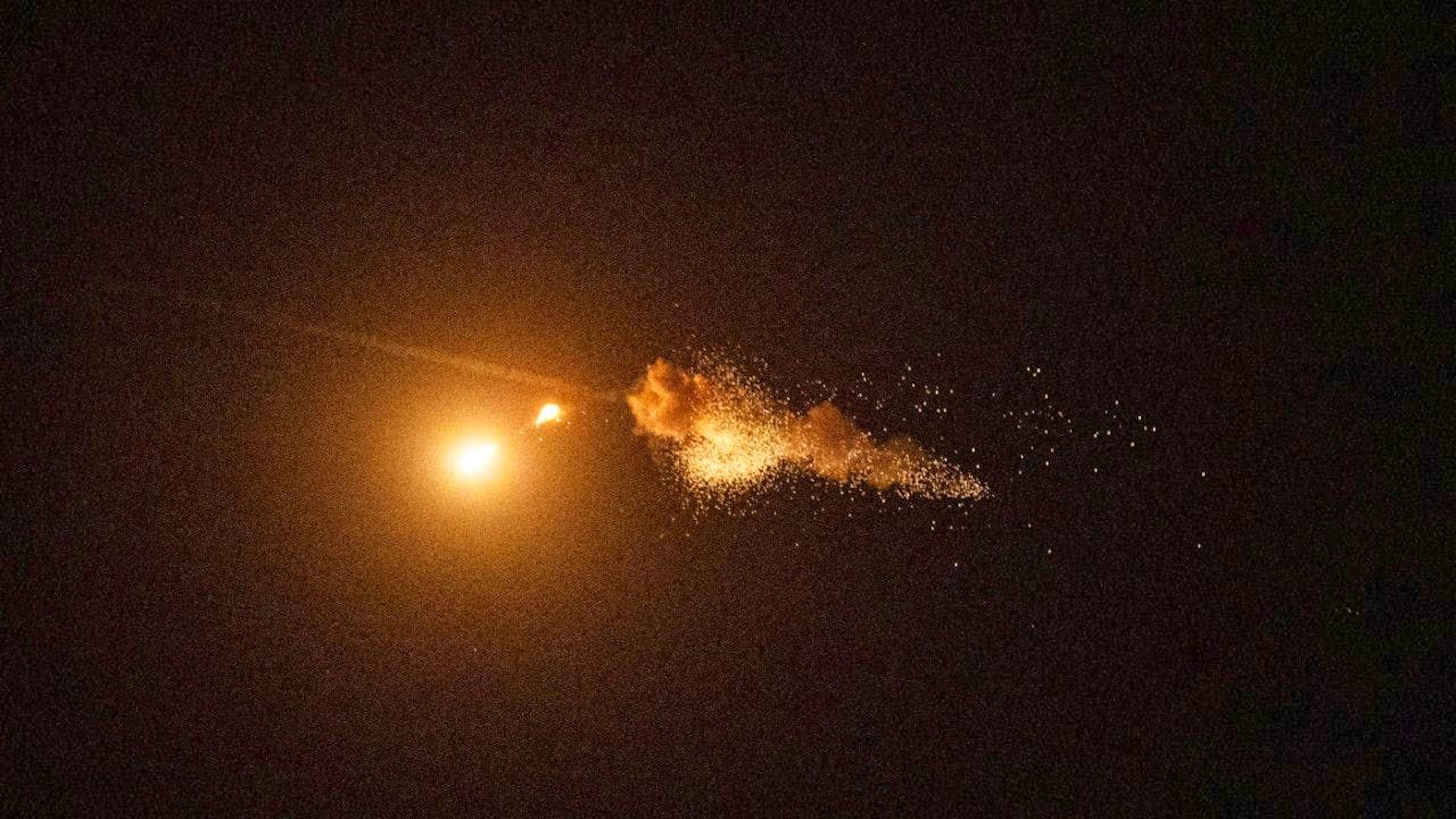ARCHIVE - Ukrainian air defenses intercept a Shahed drone during a Russian airstrike on the capital in Kiev. Photo: Evgeniy Maloletka/AP/dpa