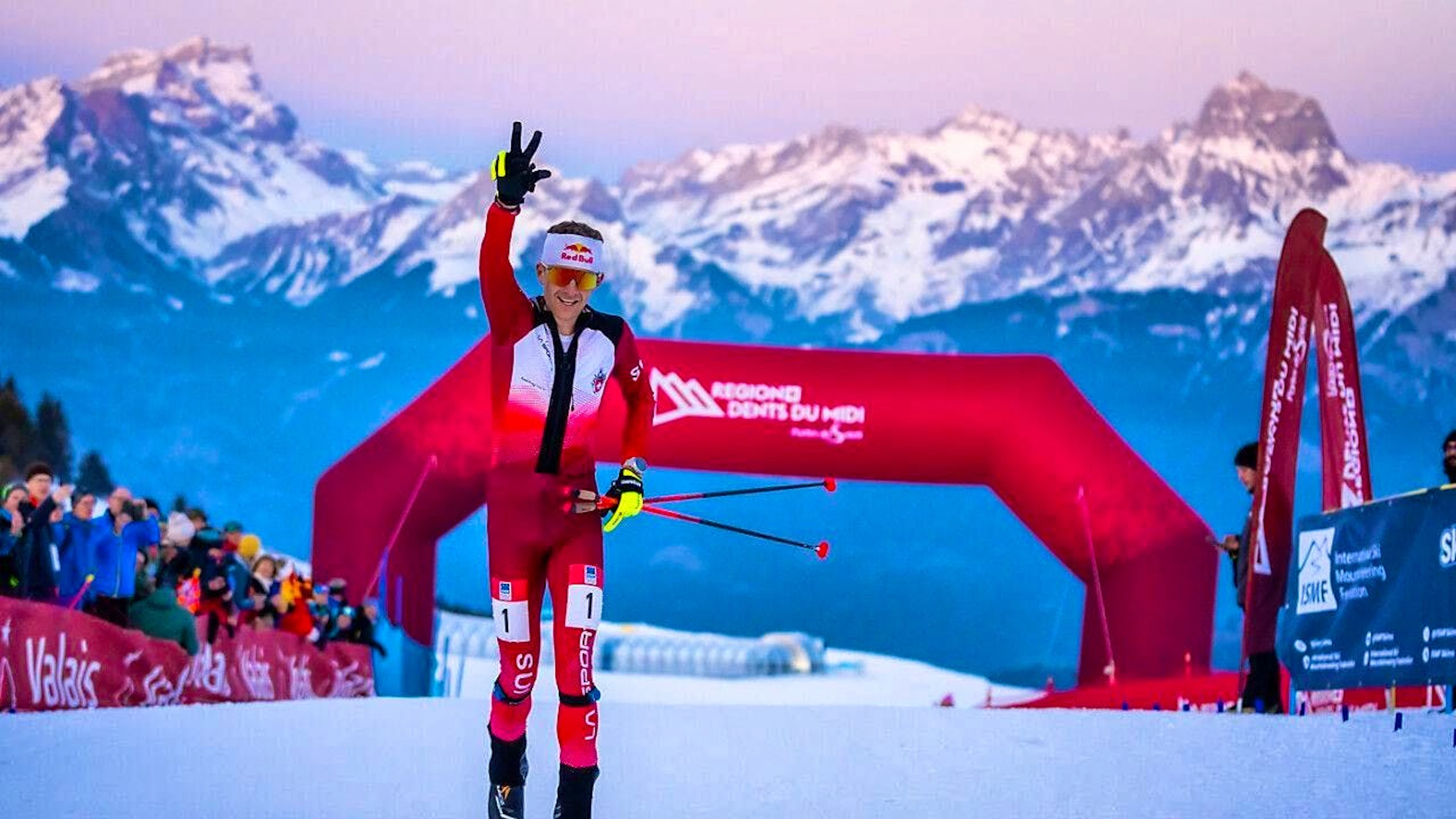 Rémi Bonnet wins his second gold medal at the home World Championships in Morgins