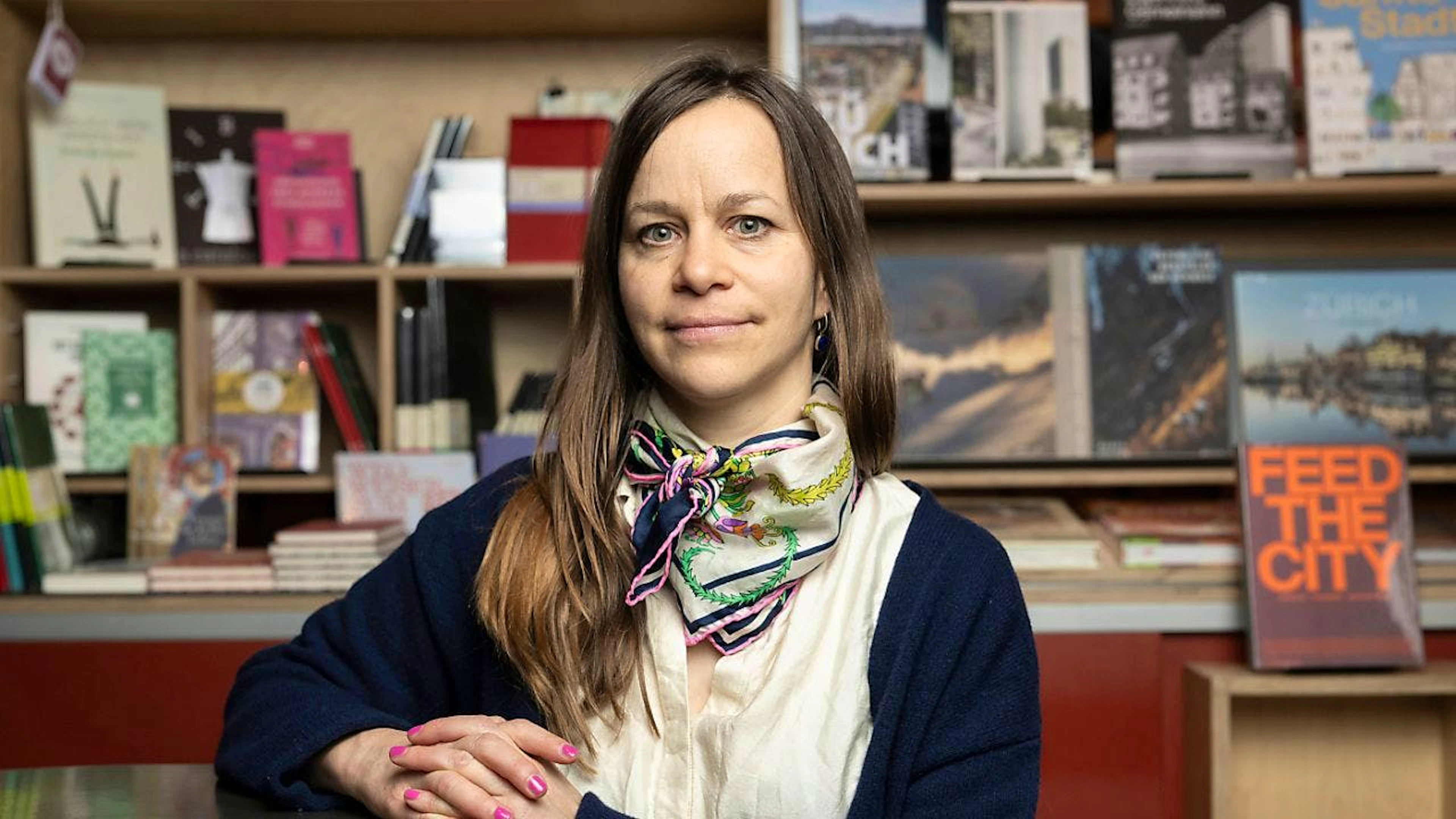Die Schriftstellerin und Literaturvermittlerin Tabea Steiner gründete 2004 mit Anfang zwanzig das Literaare.