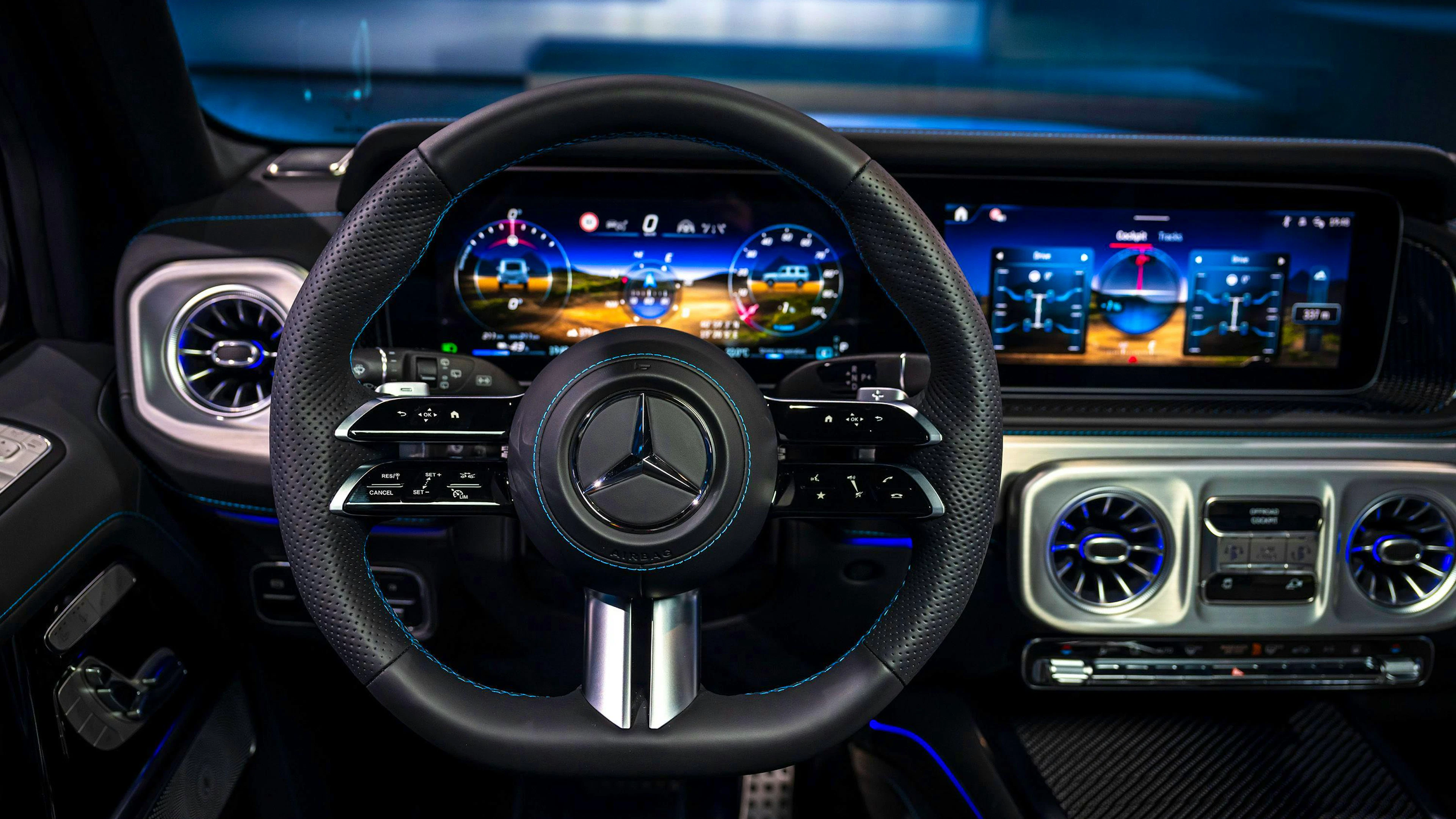 Sämis Testwagen kostet über 200’000 Franken, dafür ein luxuriöses Interieur.
