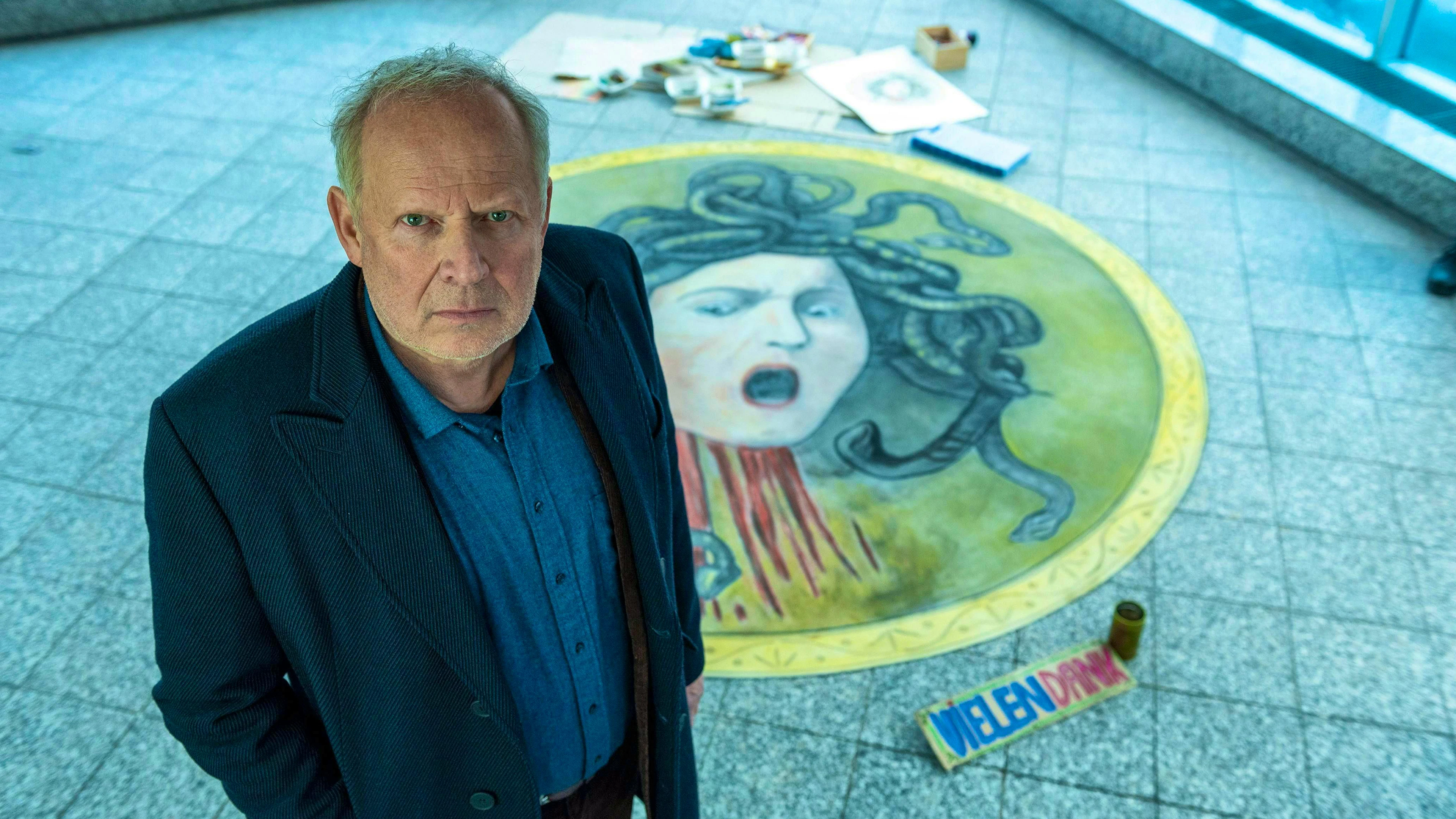Inspector Klaus Borowski (Axel Milberg) wants to solve one more case on his last day at work.