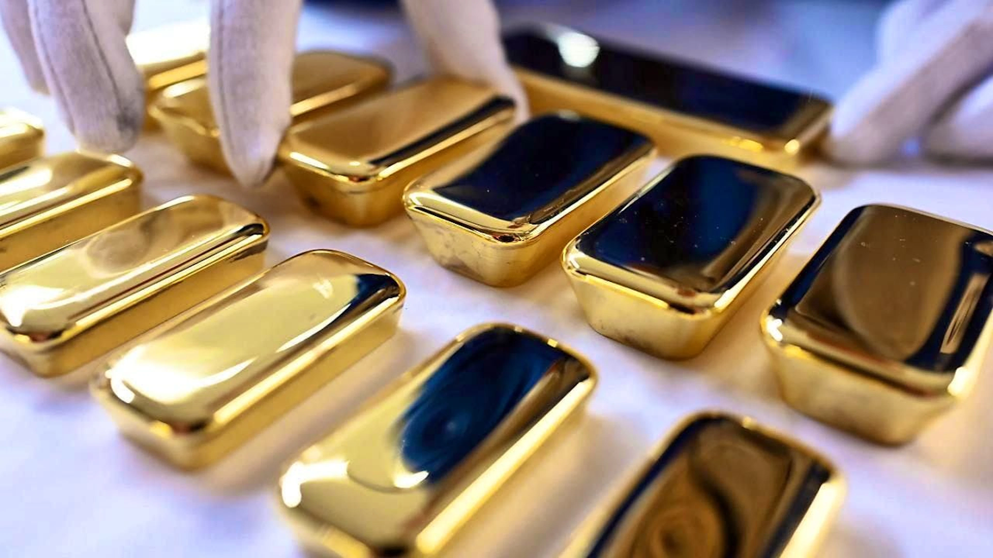 An ounce of gold costs over 3,000 dollars for the first time (symbolic image)