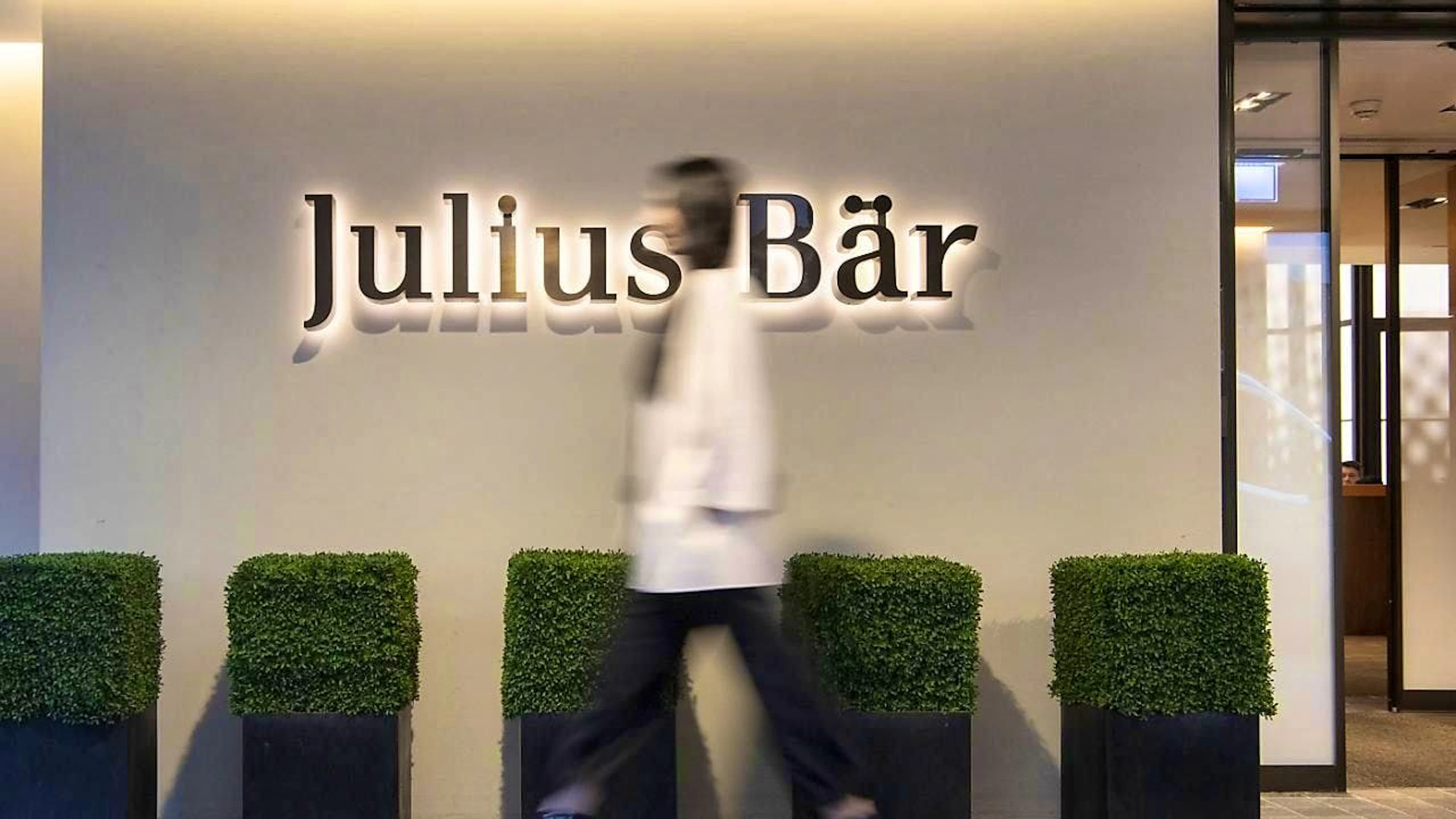 The wealth manager Julius Baer is paying the entire Executive Board compensation of CHF 49.2 million for 2024. (archive picture)