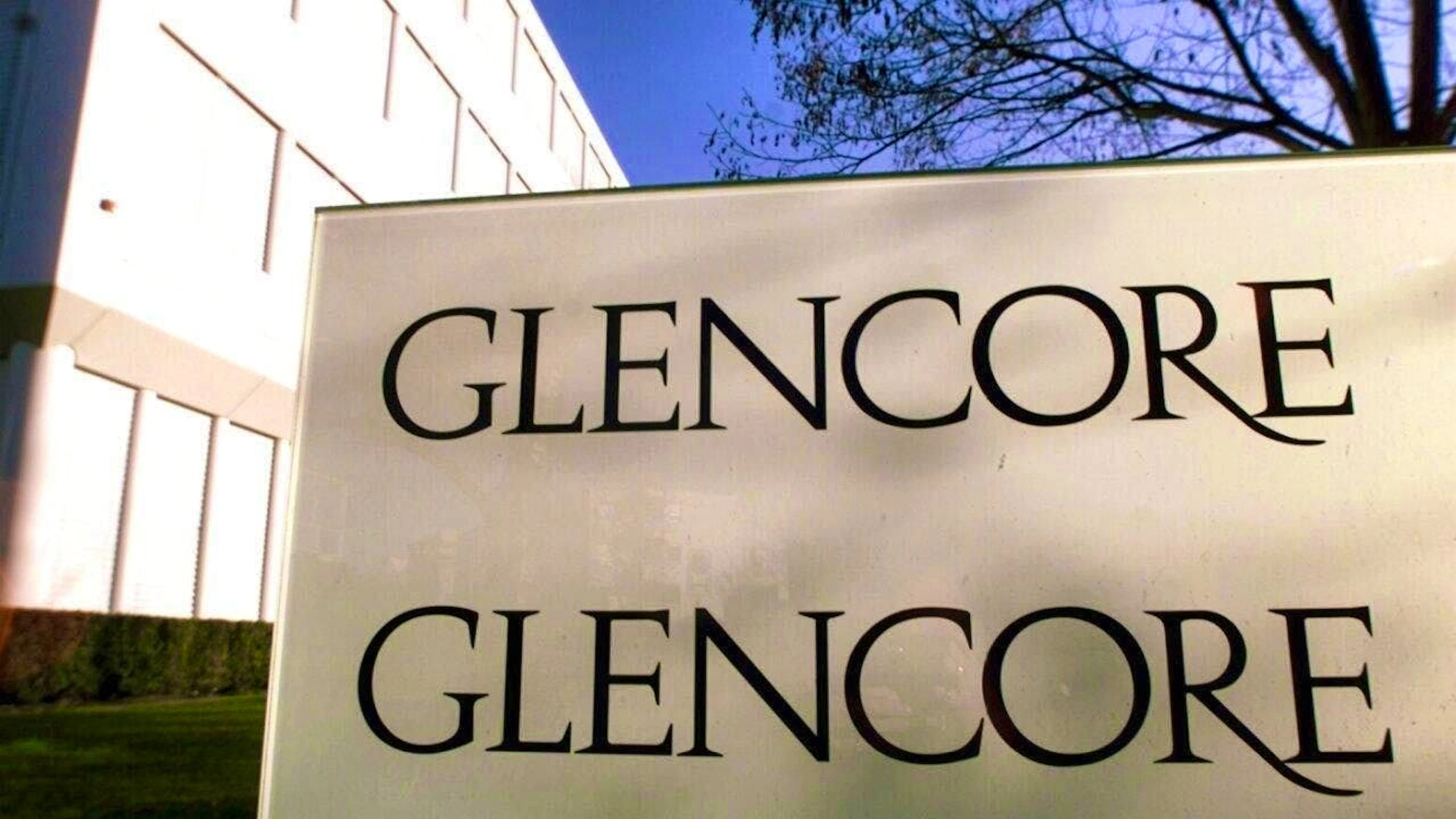 Glencore CEO Gary Nagle's salary will fall slightly in 2024 (archive image)