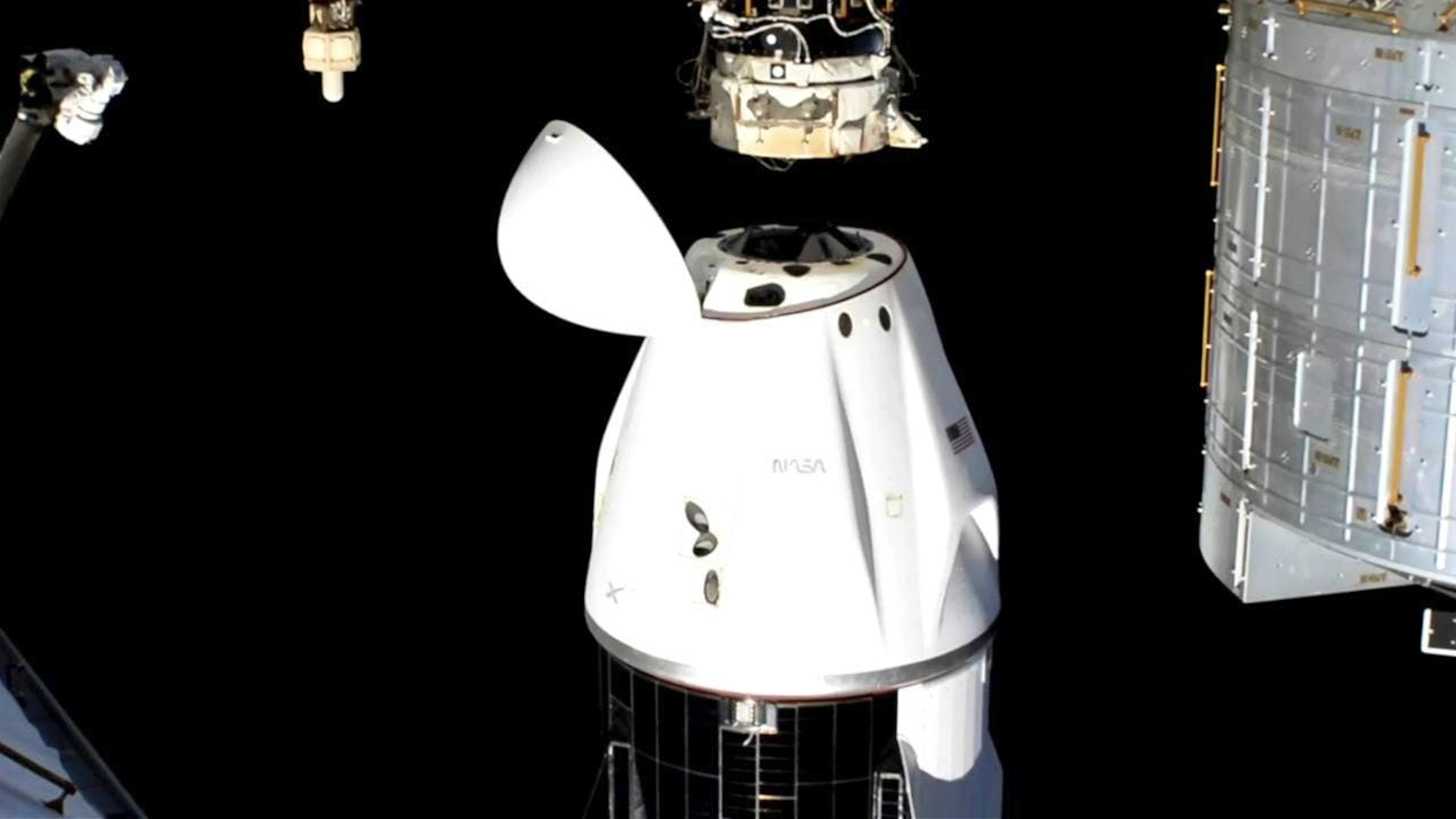 Die SpaceX-Kapsel mit den NASA-Astronauten Suni Williams, Butch Wilmore und Nick Hague sowie dem russischen Kosmonauten Alexander Gorbunov löste sich am 18. März 2025 von der Internationalen Raumstation.