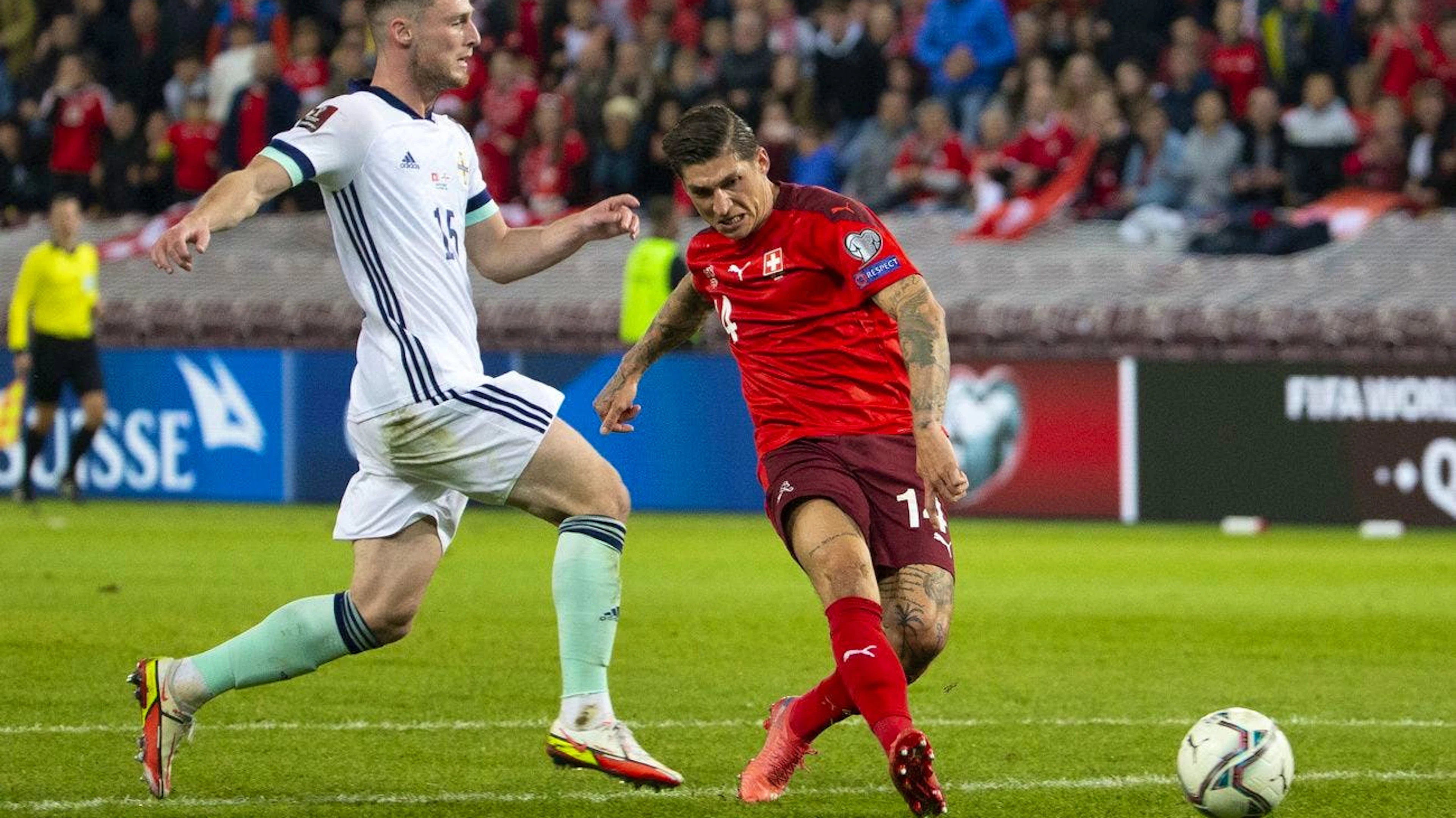 Am 9. Oktober 2021 erzielte Steven Zuber das 1:0 für die Schweiz im WM-Qualifikationsspiel 2022 gegen Nordirland im Stade de Genève. Sein Treffer liess Jordan Thompson und die Nordiren hinter sich.