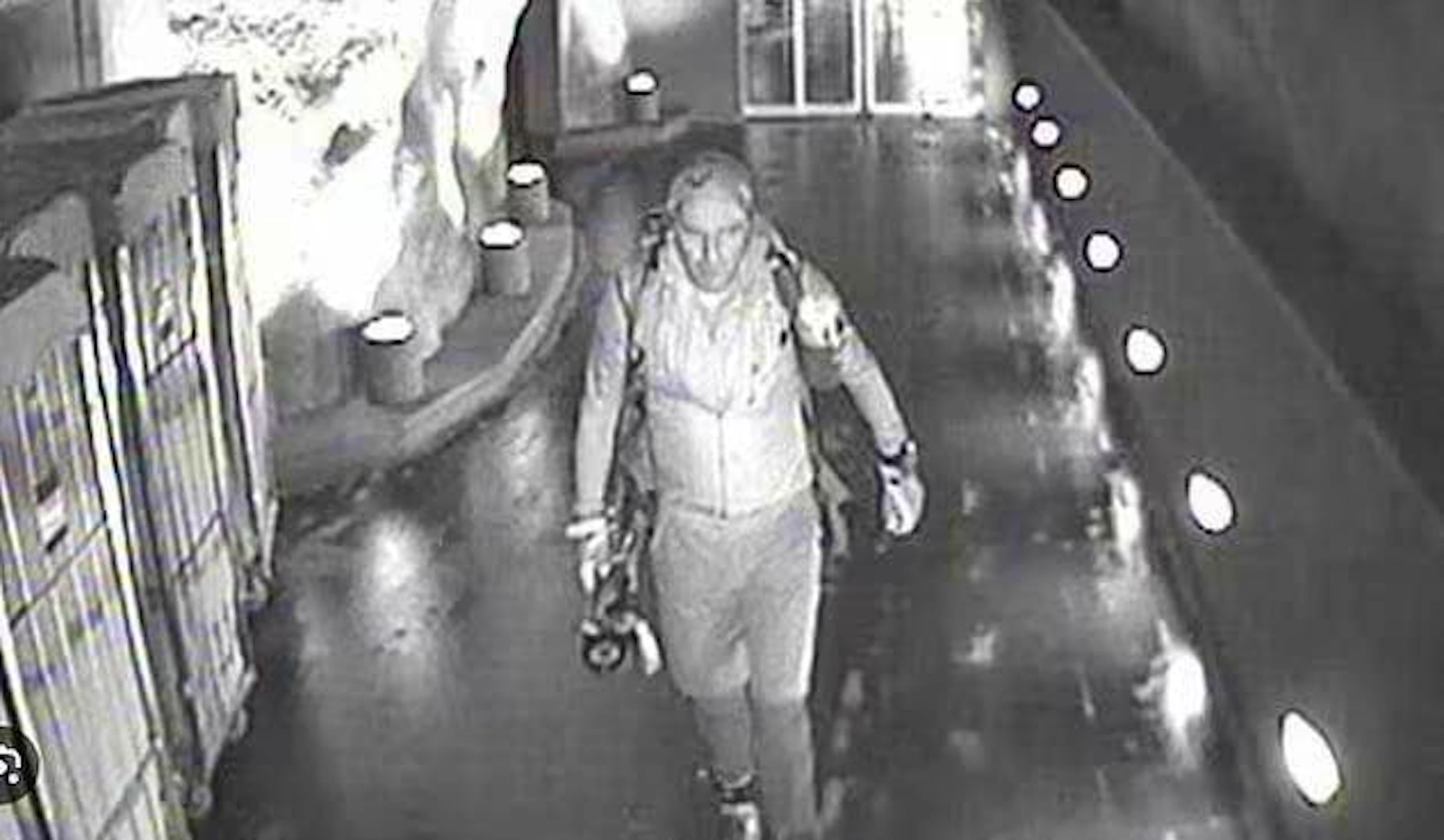 This image from a surveillance camera possibly shows the missing Tengelmann heir Karl-Erivan Haub on his way to the Little Matterhorn on April 7, 2018.