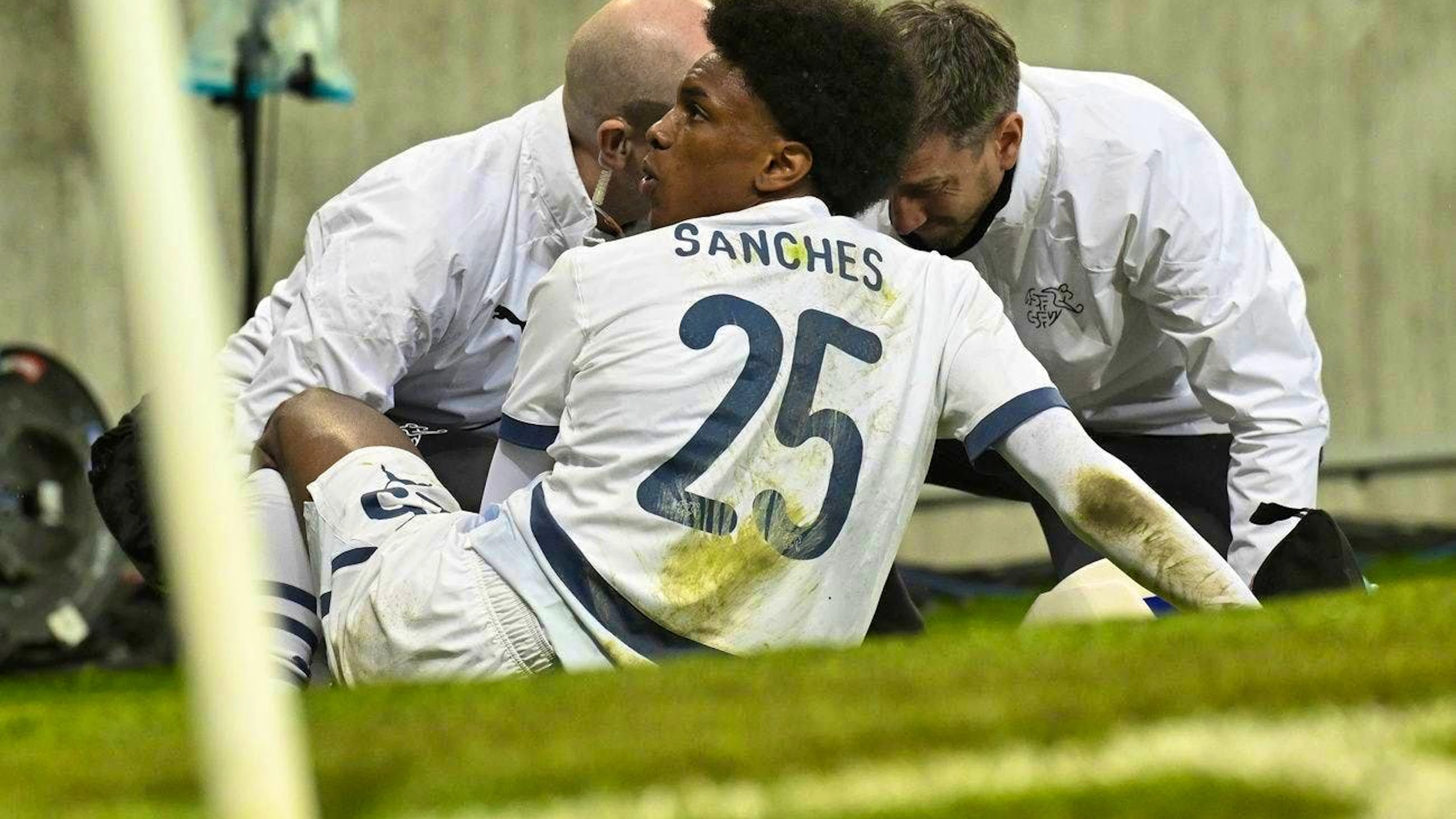 Lausanne announced on Sunday morning: Sanches has torn his anterior cruciate ligament.