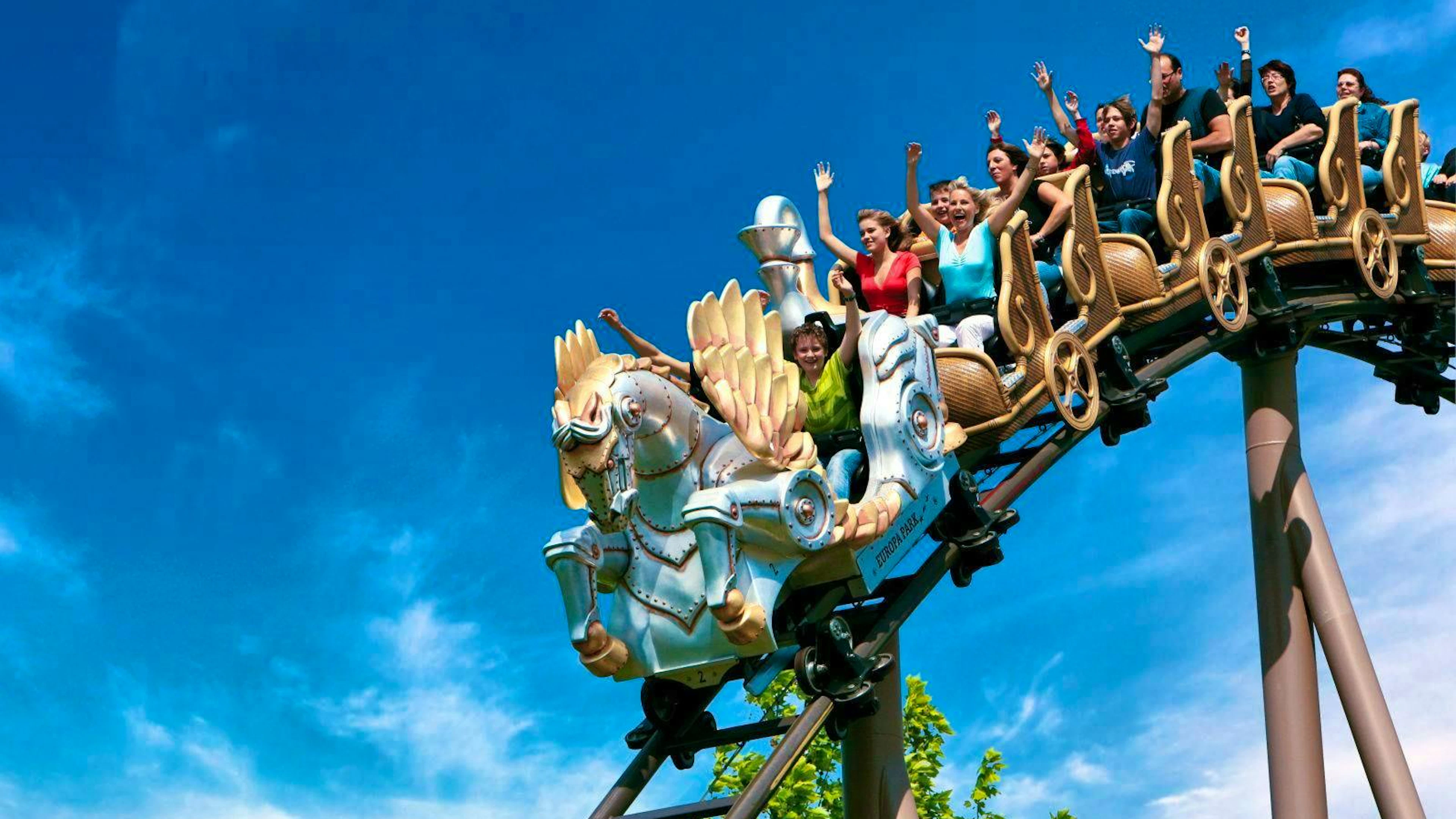 L'Europa-Park di Rust festeggia il suo 50° compleanno.