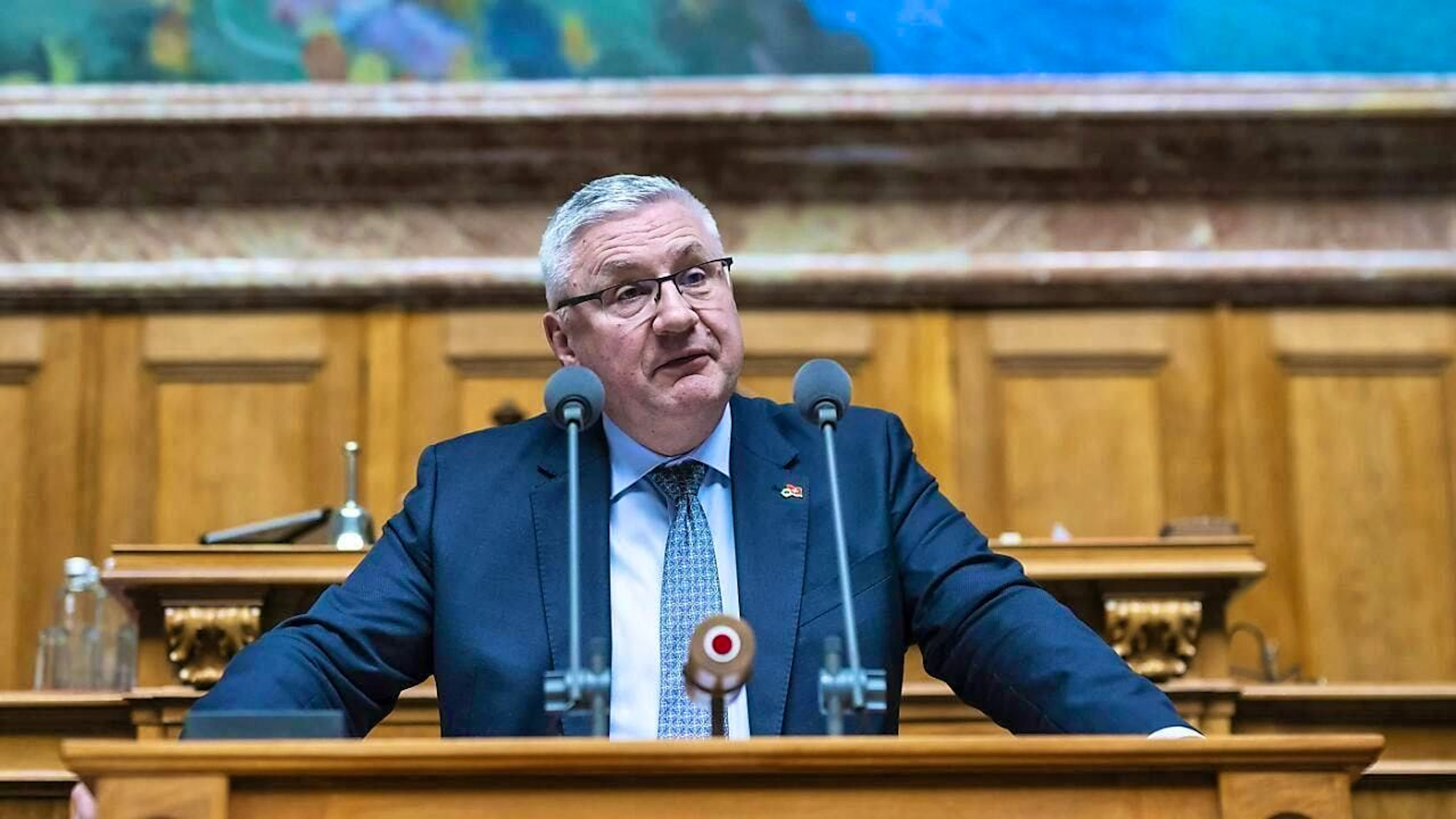 According to a ruling by the Aargau High Court, SVP National Councillor Andreas Glarner and President of the cantonal party may be referred to as a "gaga right-wing extremist" under certain circumstances.(archive image)