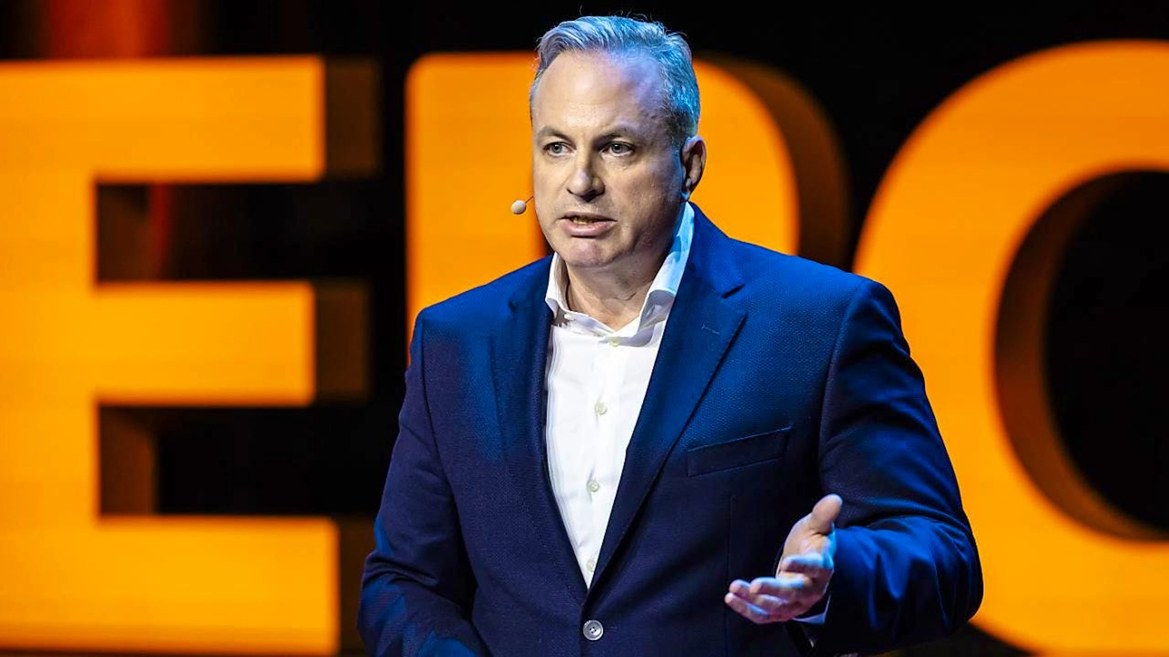 "Wir müssen die Nachfrage der Kundinnen und Kunden decken", sagte Christopher Rohrer, Nachhaltigkeitschef der Migros, zu Tamedia. (Archivbild)