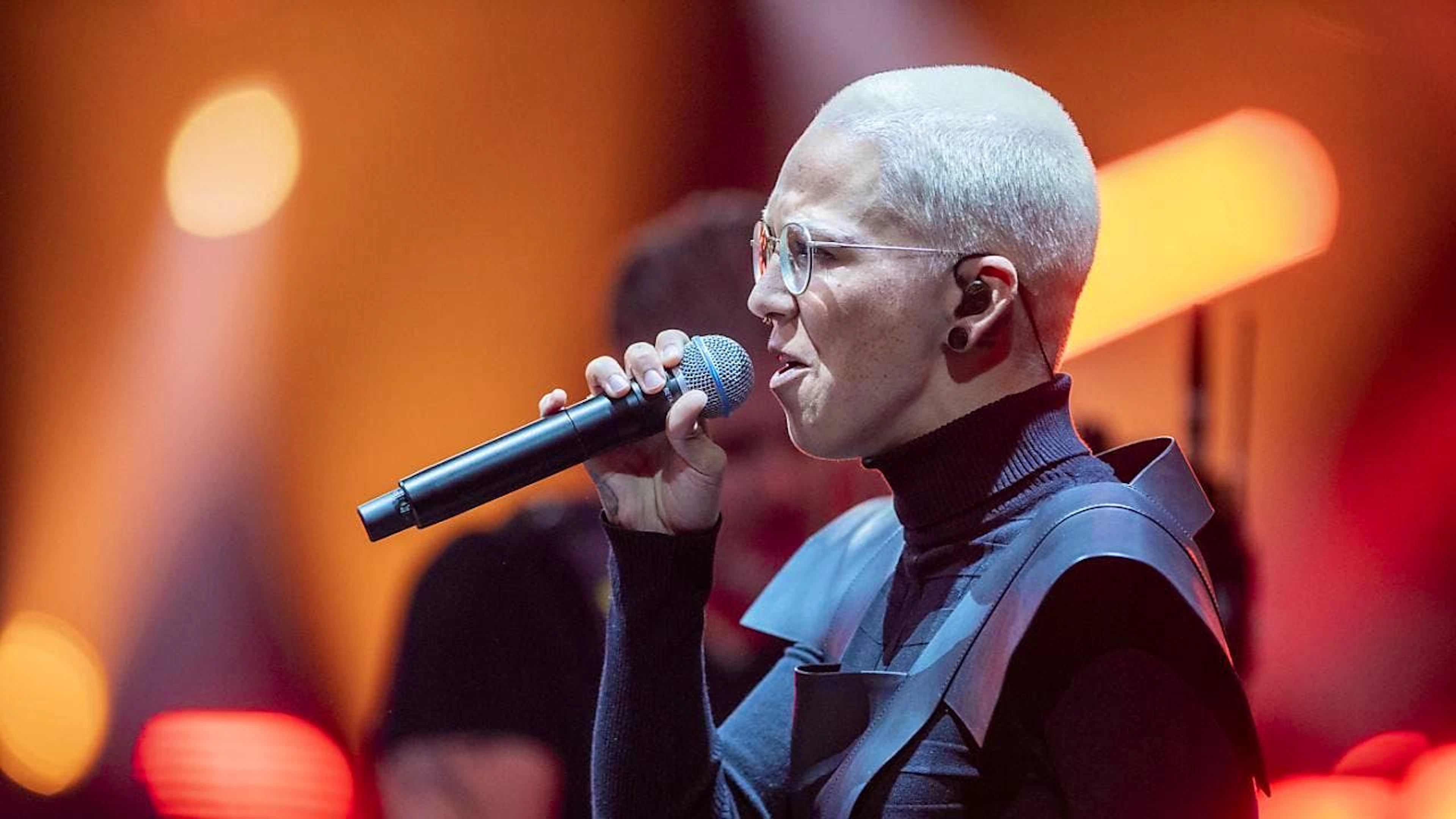 Stefanie Heinzmann wird in der TV-Show "ESC Mania" vom 10. Mai das Lied "Rise Like a Phoenix" covern. Conchita Wurst hat damit 2014 den ESC gewonnen. (Archivbild)