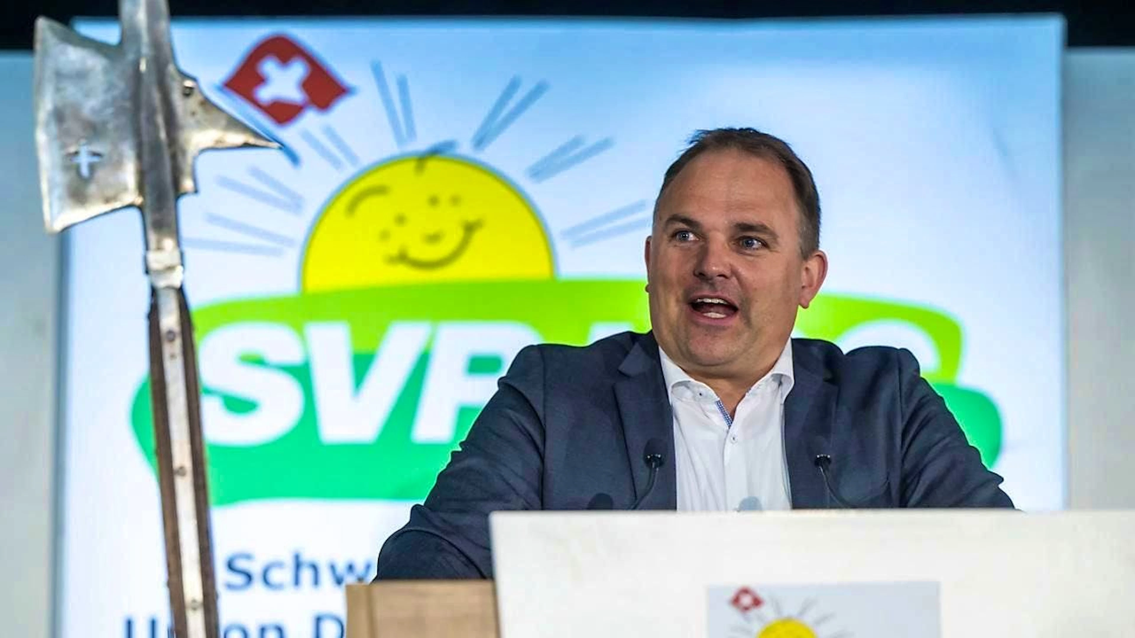 Marcel Dettling during his speech to the SVP delegates in Puidoux VD.