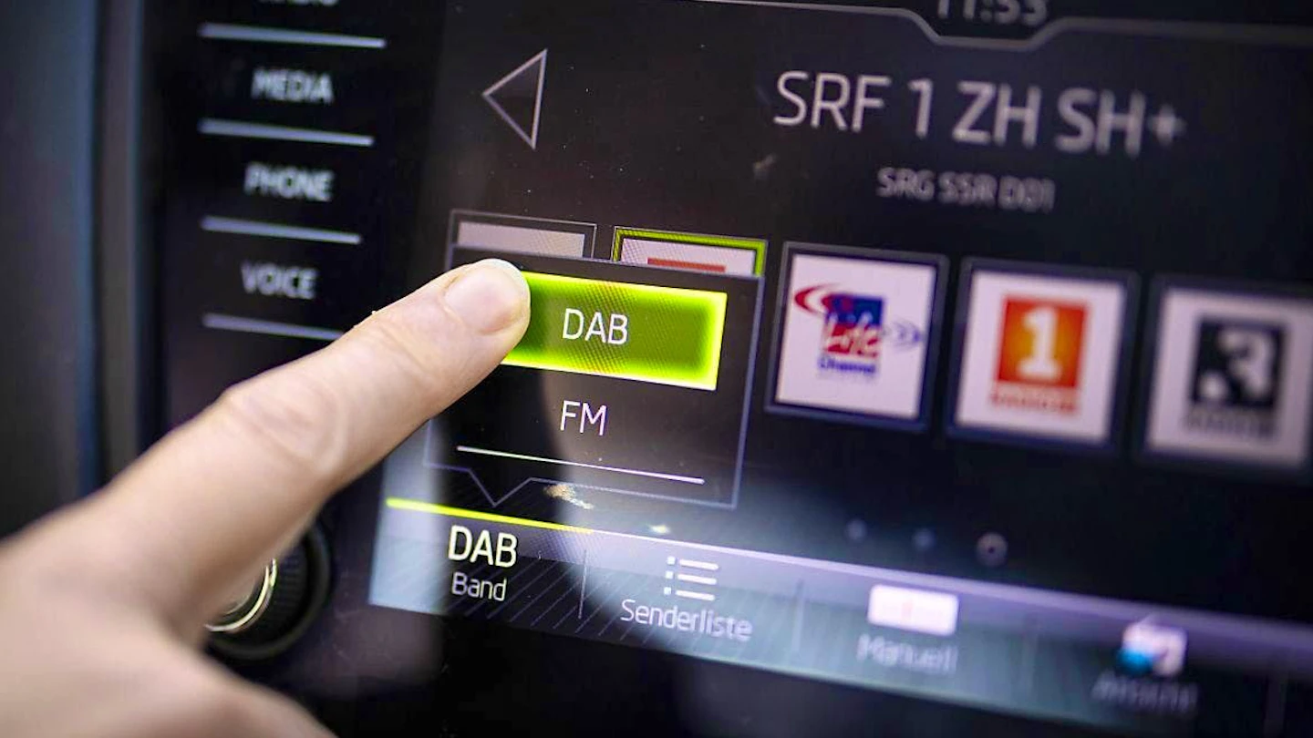 SRG kehrt zurück auf UKW – Sendestart im Herbst