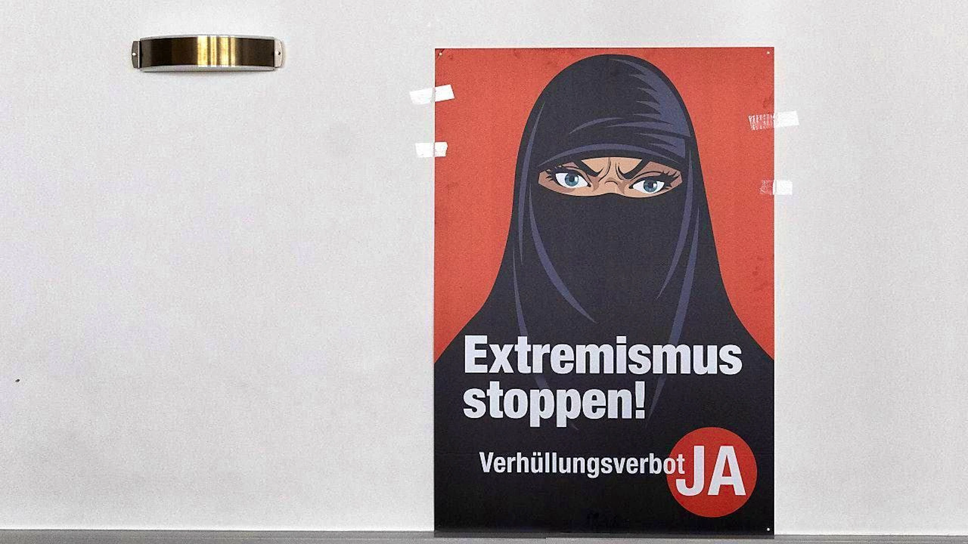 After the veil ban was implemented in Switzerland, female tourists have found a creative solution.
