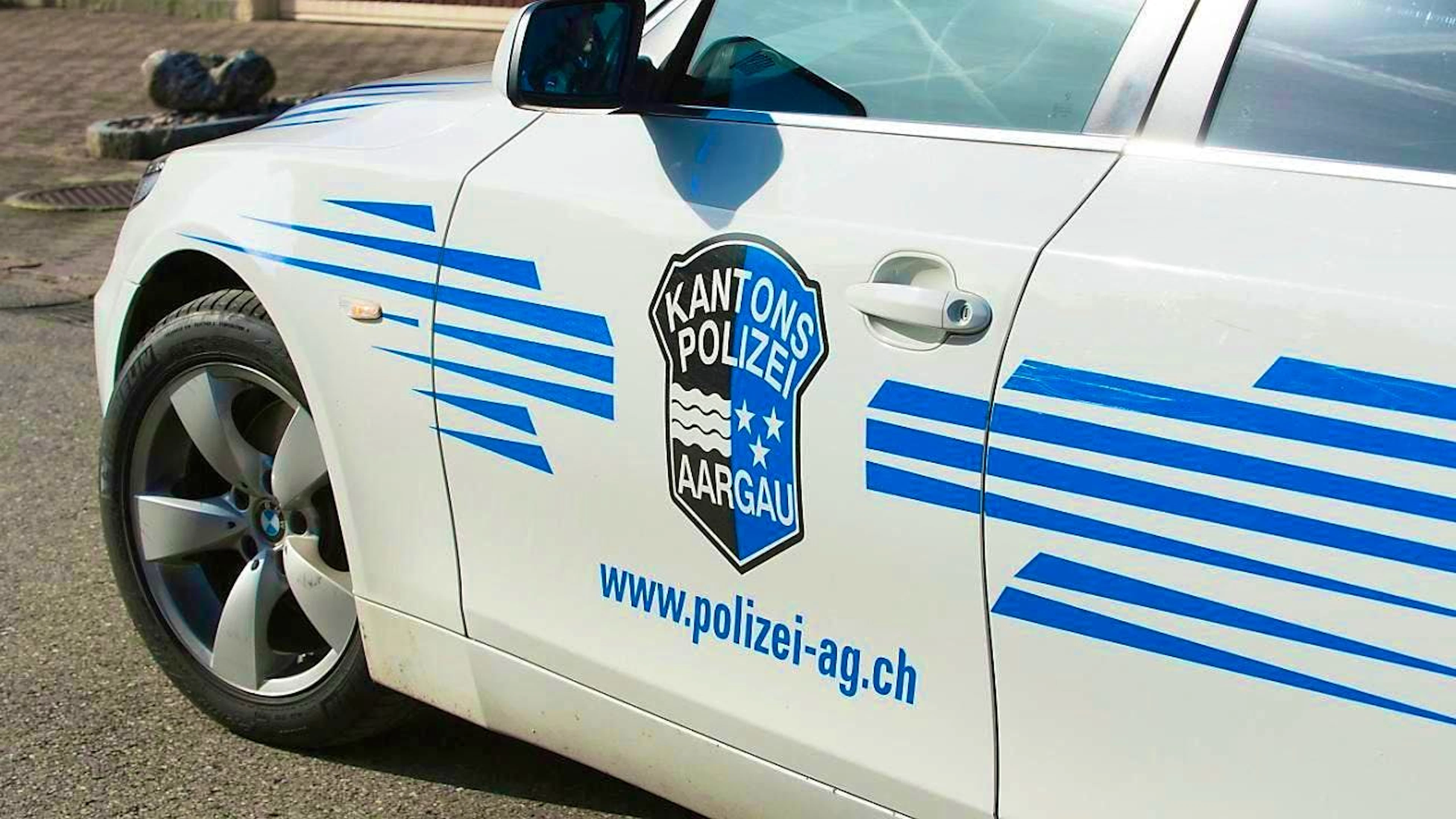 The Aargau cantonal police are investigating a collision.
