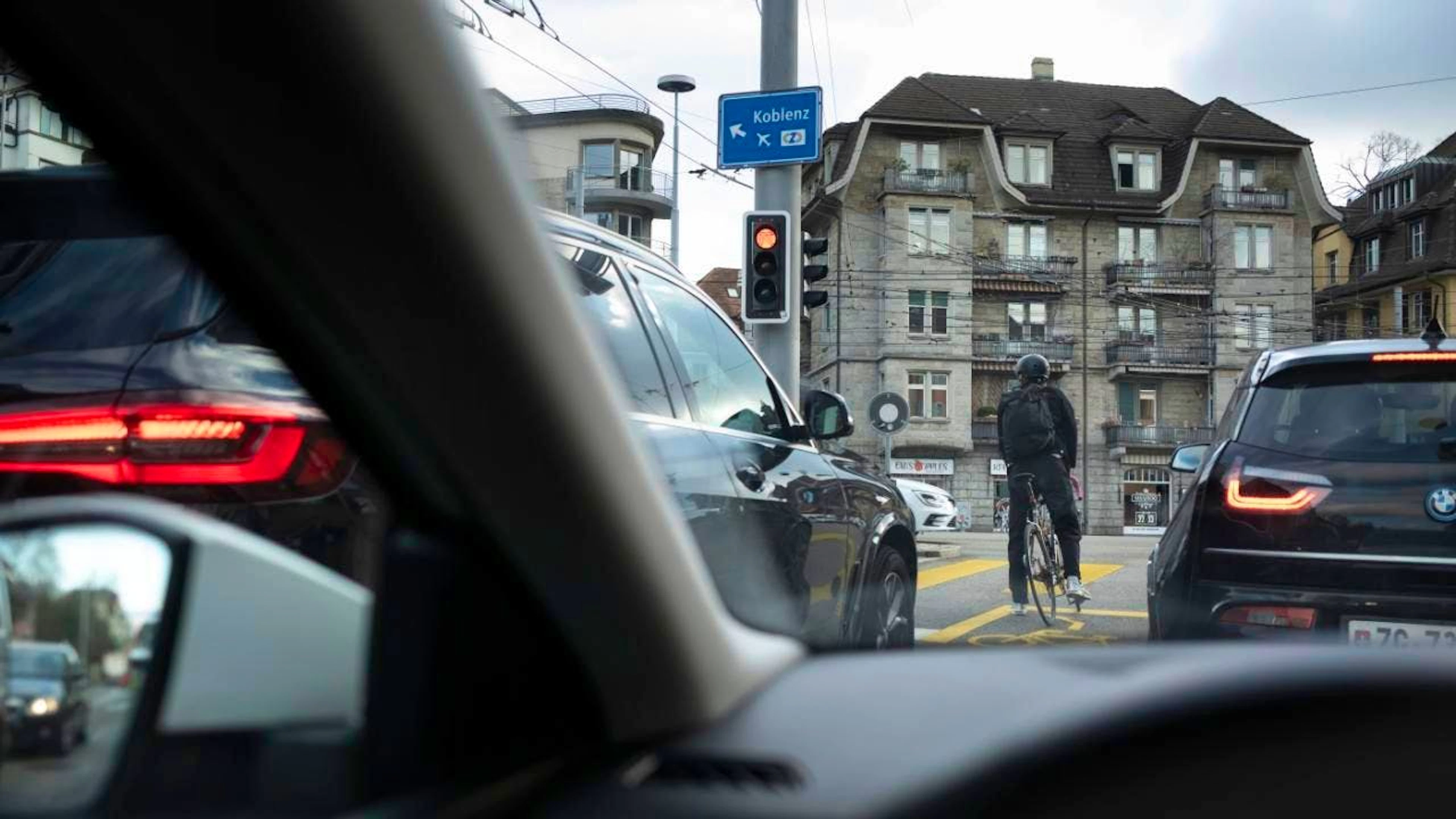 Negli ultimi anni i decessi per i pedoni sulle strade sono leggermente diminuiti, mentre quelli per i ciclisti si sono stabilizzati. (Foto simbolica)
