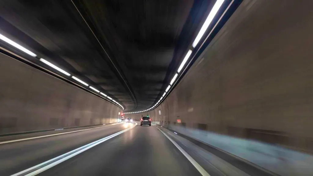 Gotthard road tunnel closed after accident