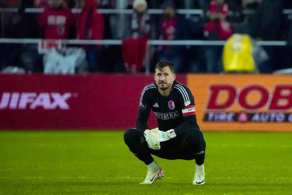 Roman Bürki, are you going back to FC Thun now?